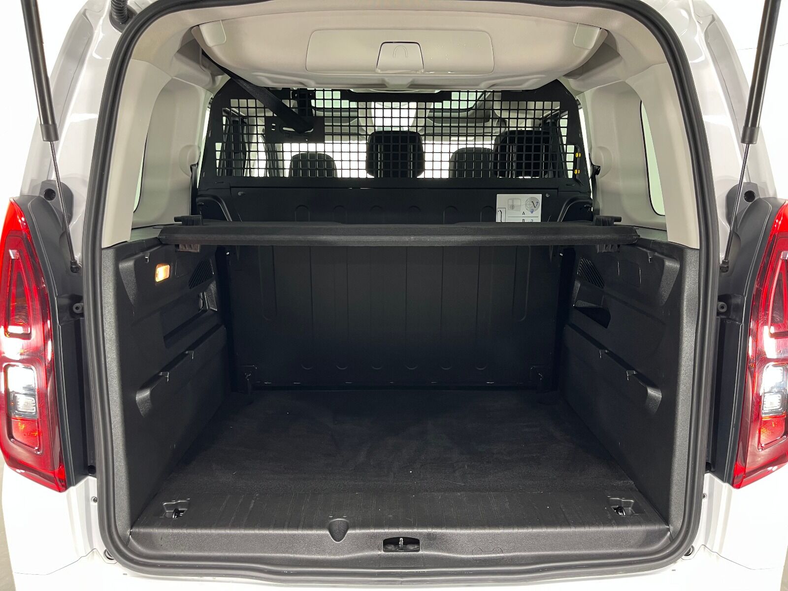 Fiat Doblo Combi 1.5 BlueHDİ Premio Plus - 2025 - Detay