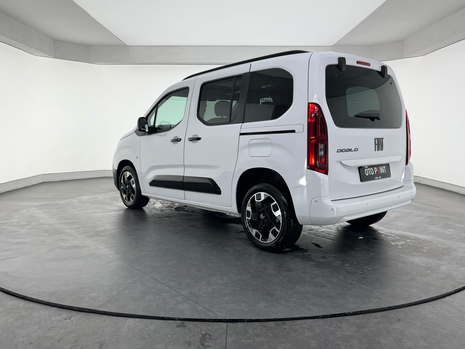 Fiat Doblo Combi 1.5 BlueHDİ Premio Plus - 2025 - Detay