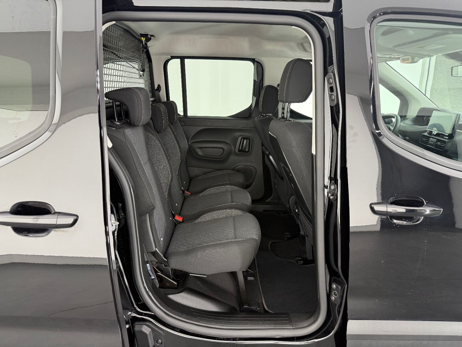 Peugeot Rifter 1.5 BlueHDI Allure EAT8 - 2026 - Detay