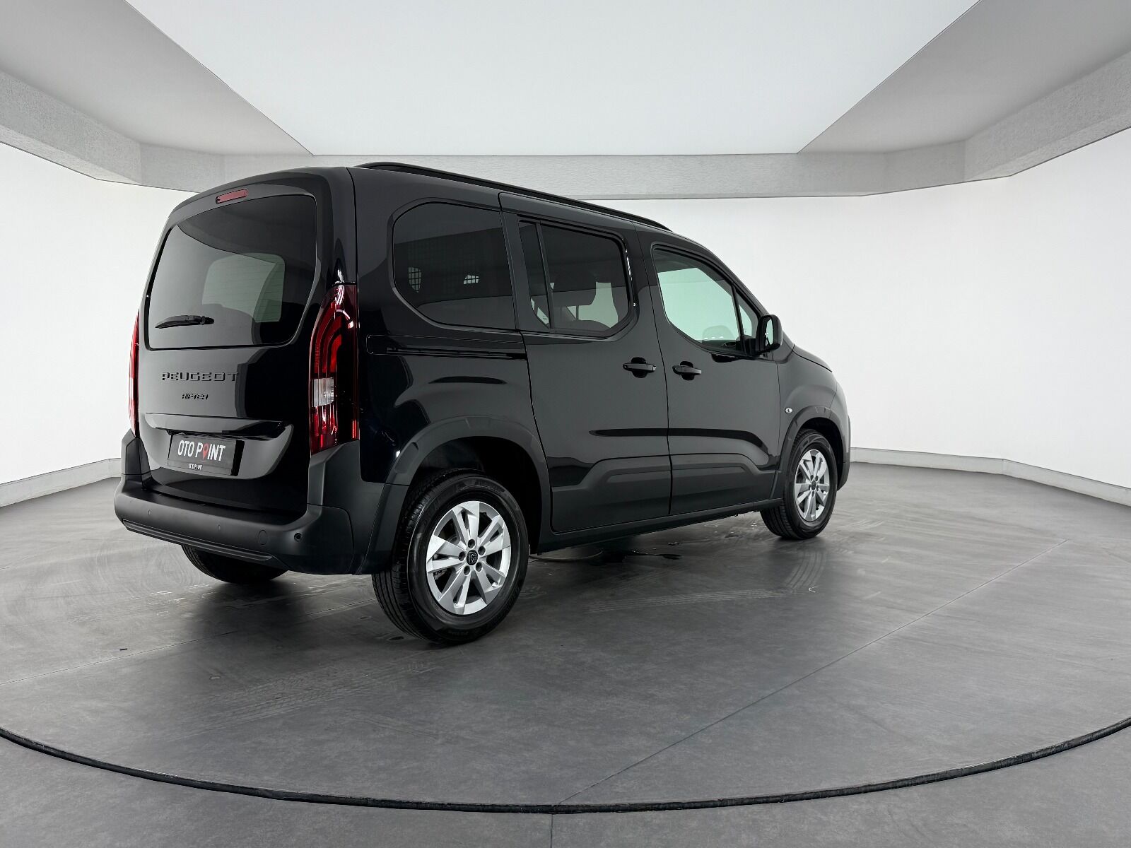 Peugeot Rifter 1.5 BlueHDI Allure EAT8 - 2026 - Detay
