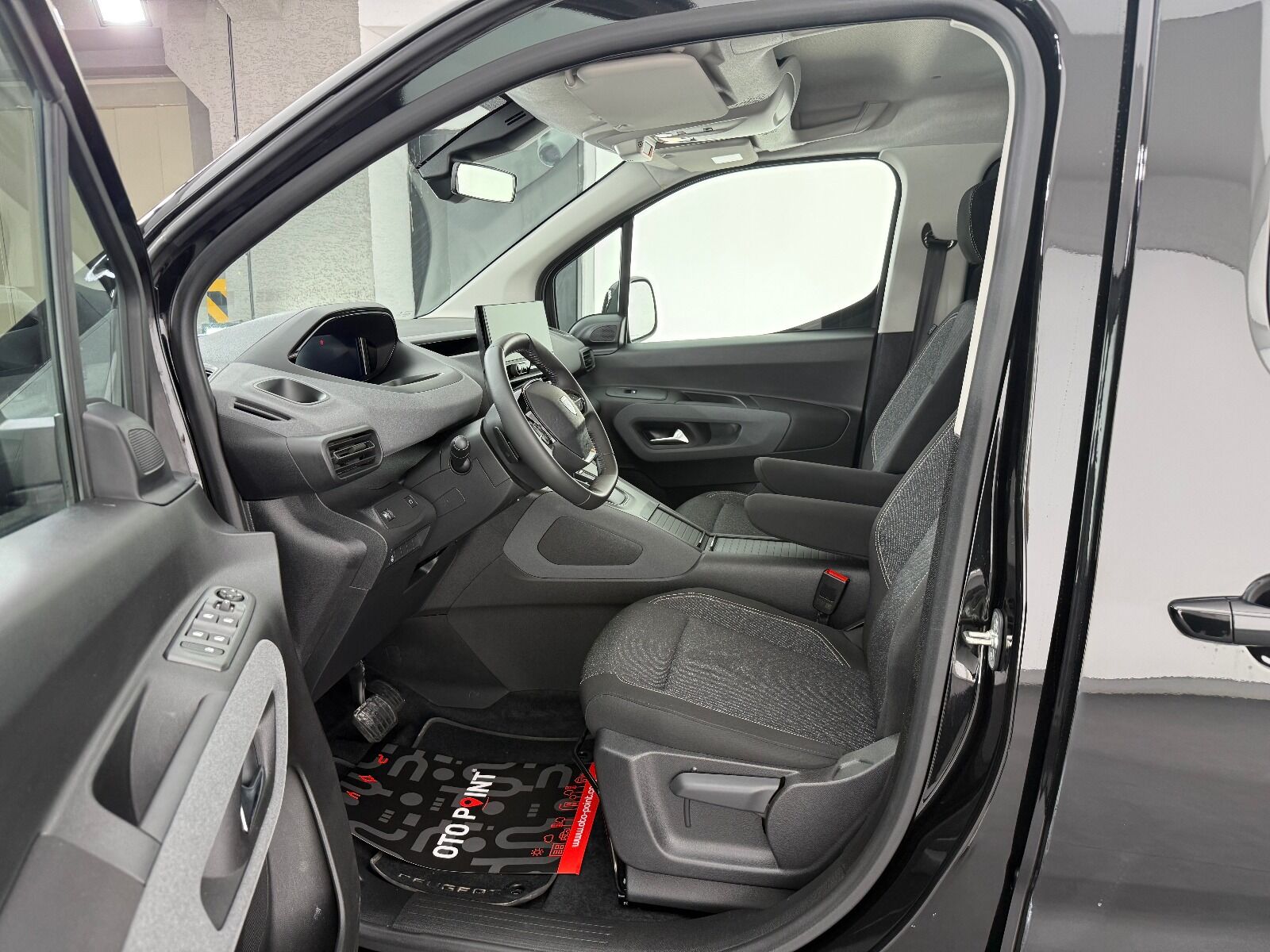 Peugeot Rifter 1.5 BlueHDI Allure EAT8 - 2026 - Detay