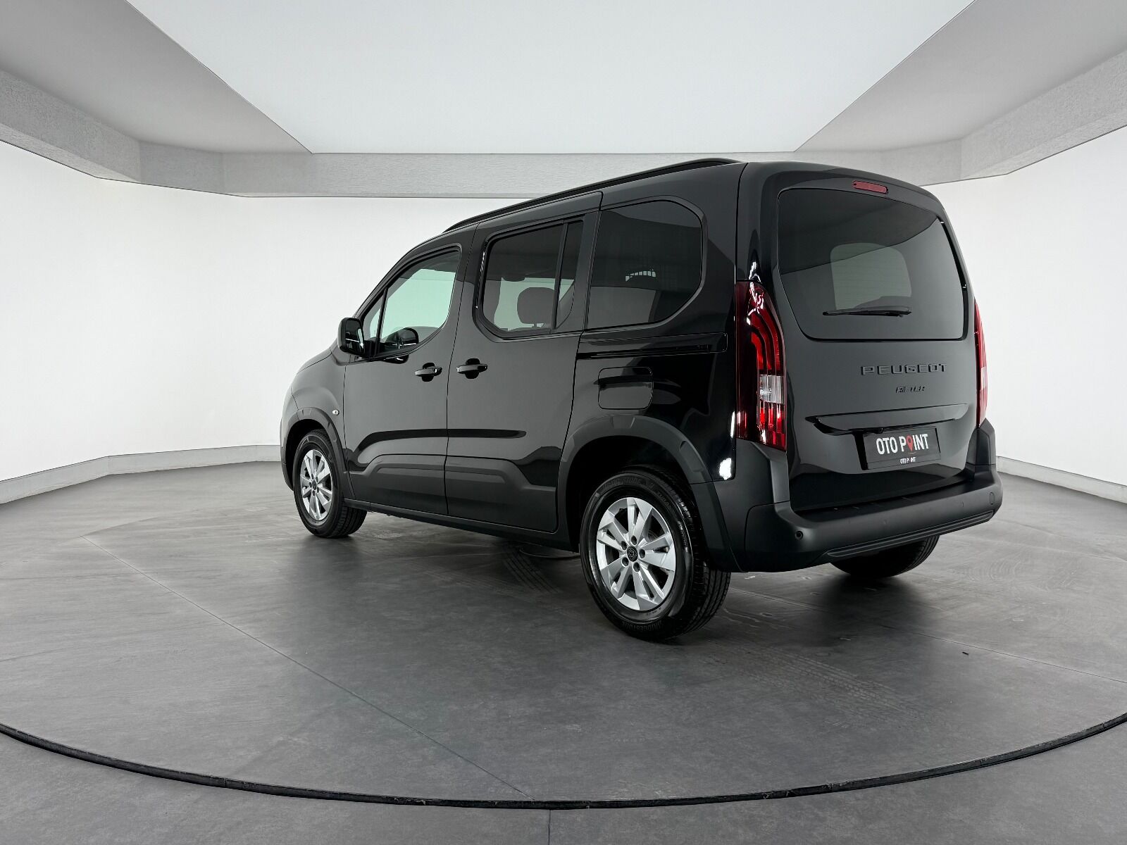Peugeot Rifter 1.5 BlueHDI Allure EAT8 - 2026 - Detay