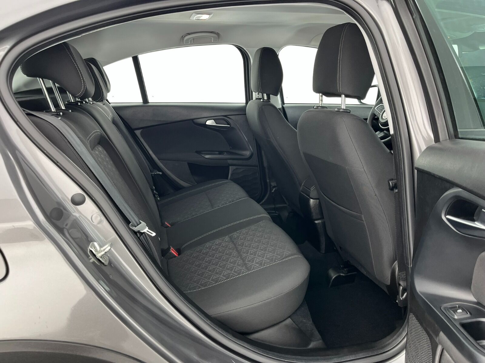 Fiat Egea Cross 1.6 MultiJet Urban GSR Traction+ DCT - 2024 - Detay