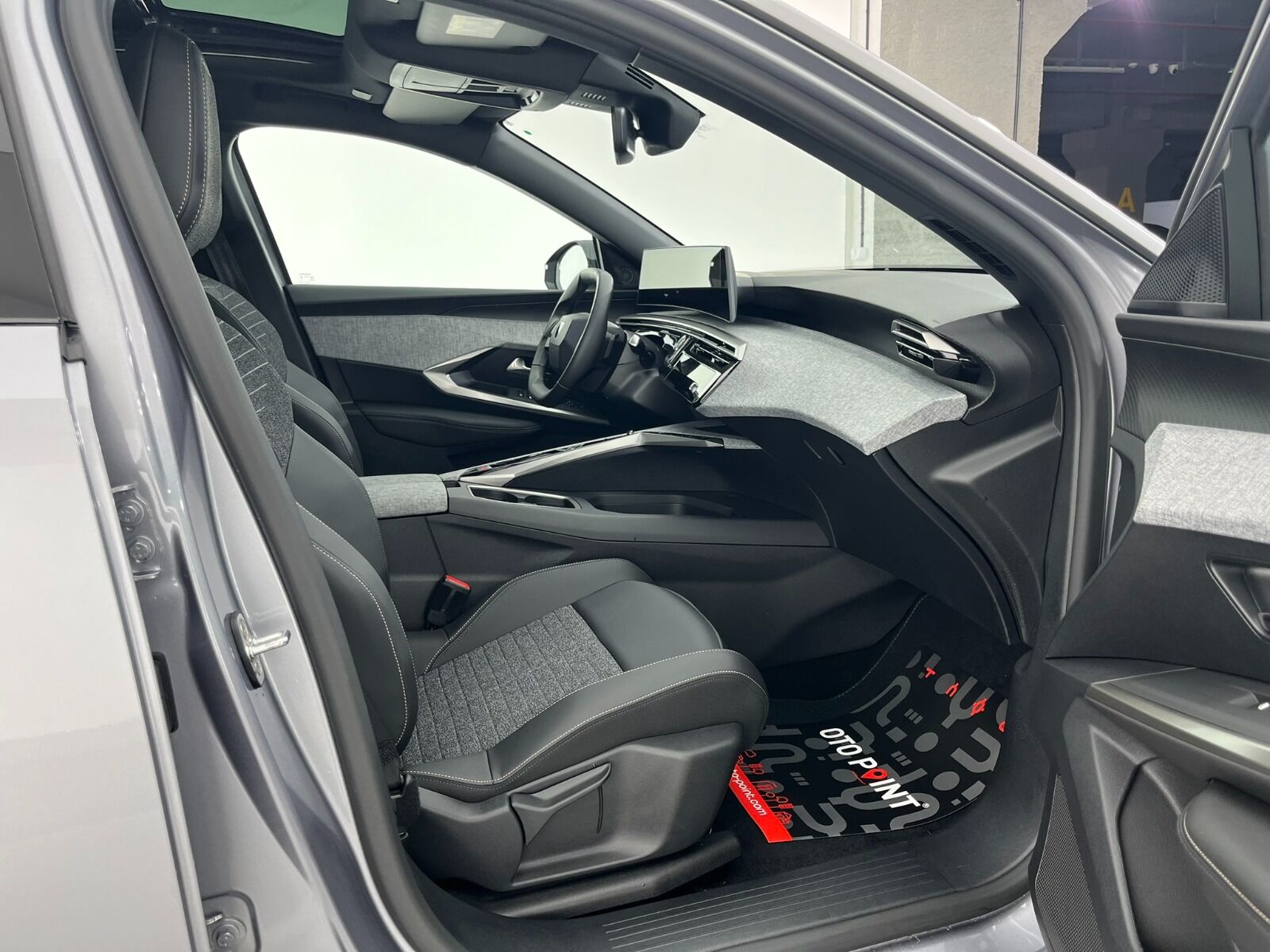 Peugeot 3008 Crossover 1.2 Hybrid Allure eDCS6 - 2025 - Detay