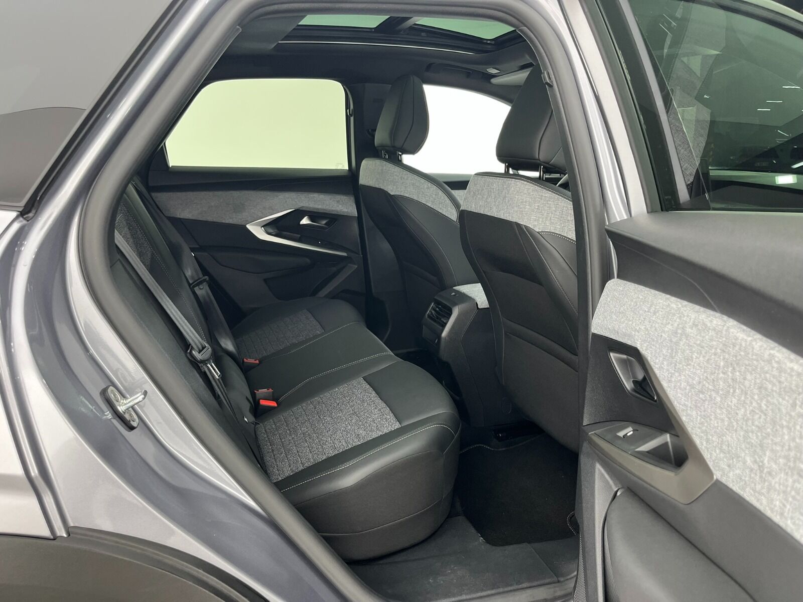 Peugeot 3008 Crossover 1.2 Hybrid Allure eDCS6 - 2025 - Detay