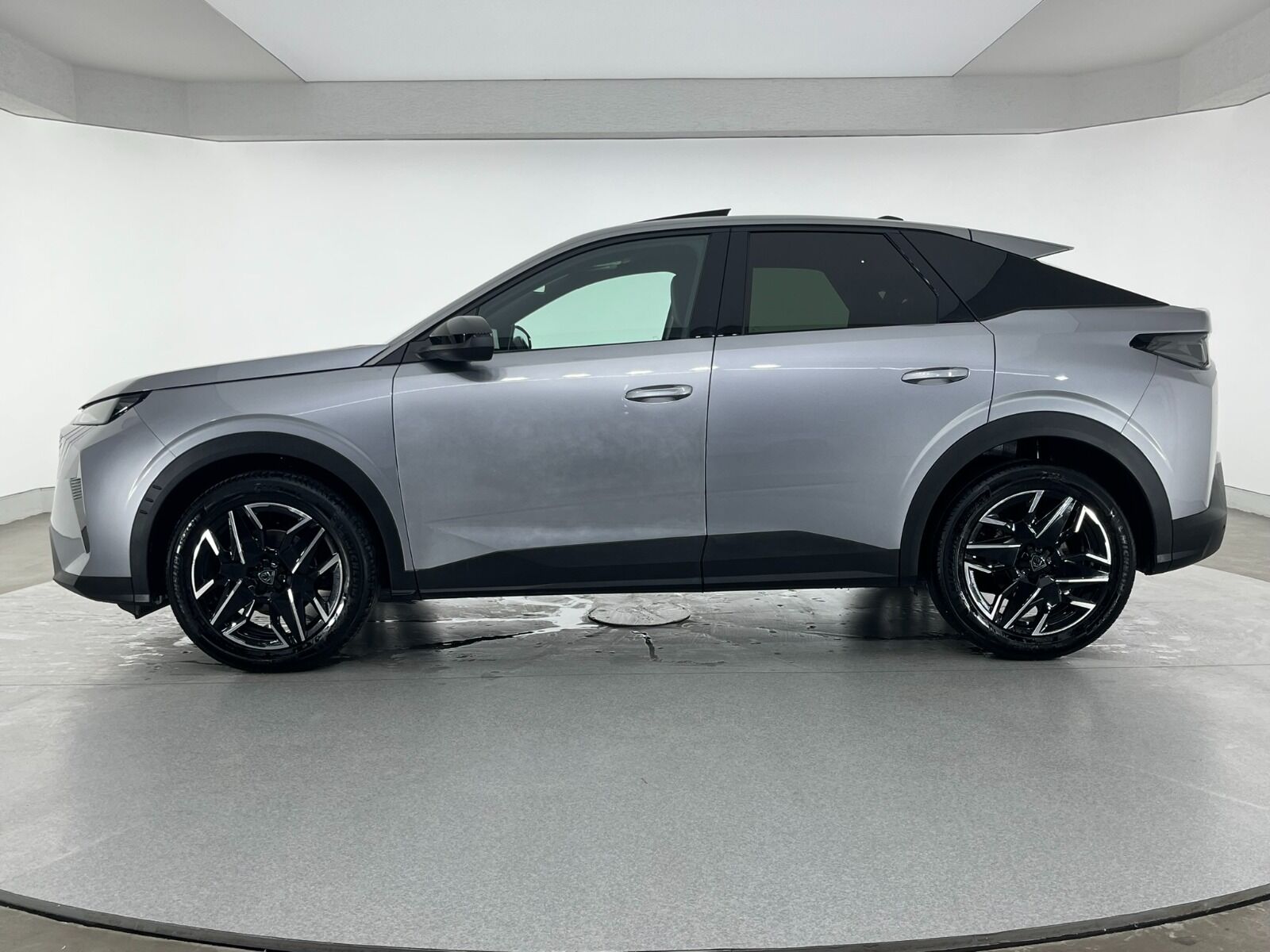 Peugeot 3008 Crossover 1.2 Hybrid Allure eDCS6 - 2025 - Detay