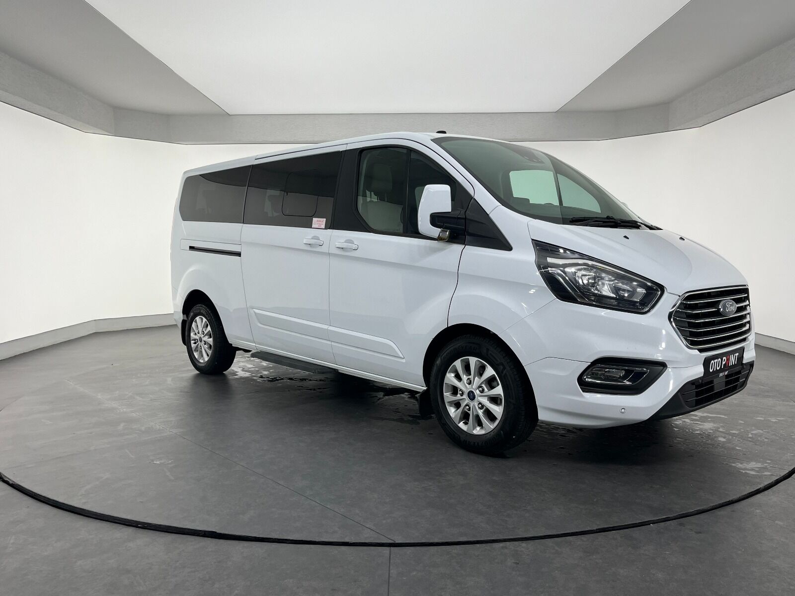 Ford Tourneo Custom Minibüs 2.0 EcoBlue 320 L Upgrade Titanium Plus Otomatik - 2022 - Detay