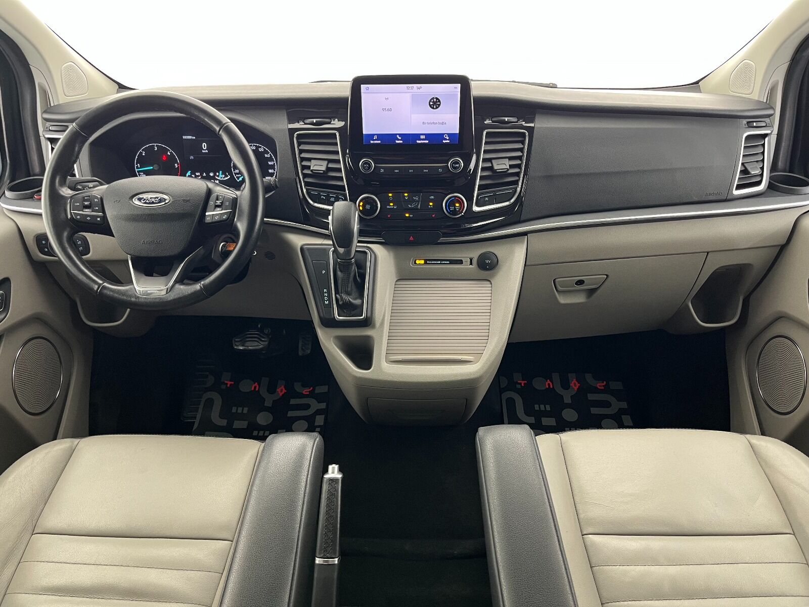 Ford Tourneo Custom Minibüs 2.0 EcoBlue 320 L Upgrade Titanium Plus Otomatik - 2022 - Detay