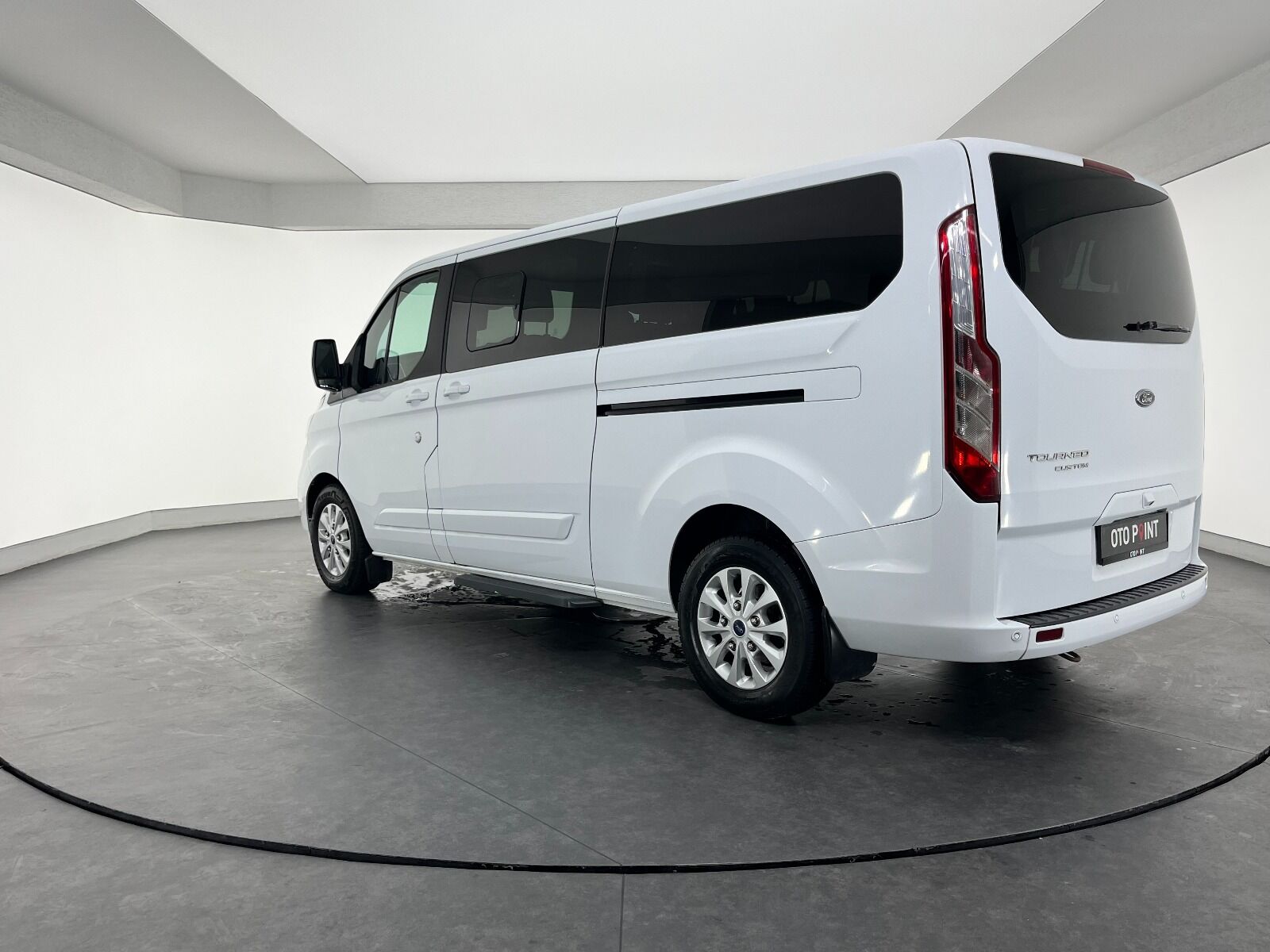 Ford Tourneo Custom Minibüs 2.0 EcoBlue 320 L Upgrade Titanium Plus Otomatik - 2022 - Detay