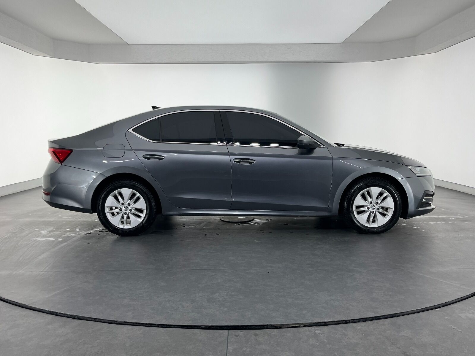 Skoda Octavia 1.5 TSI e-Tec Elite DSG - 2023 - Detay