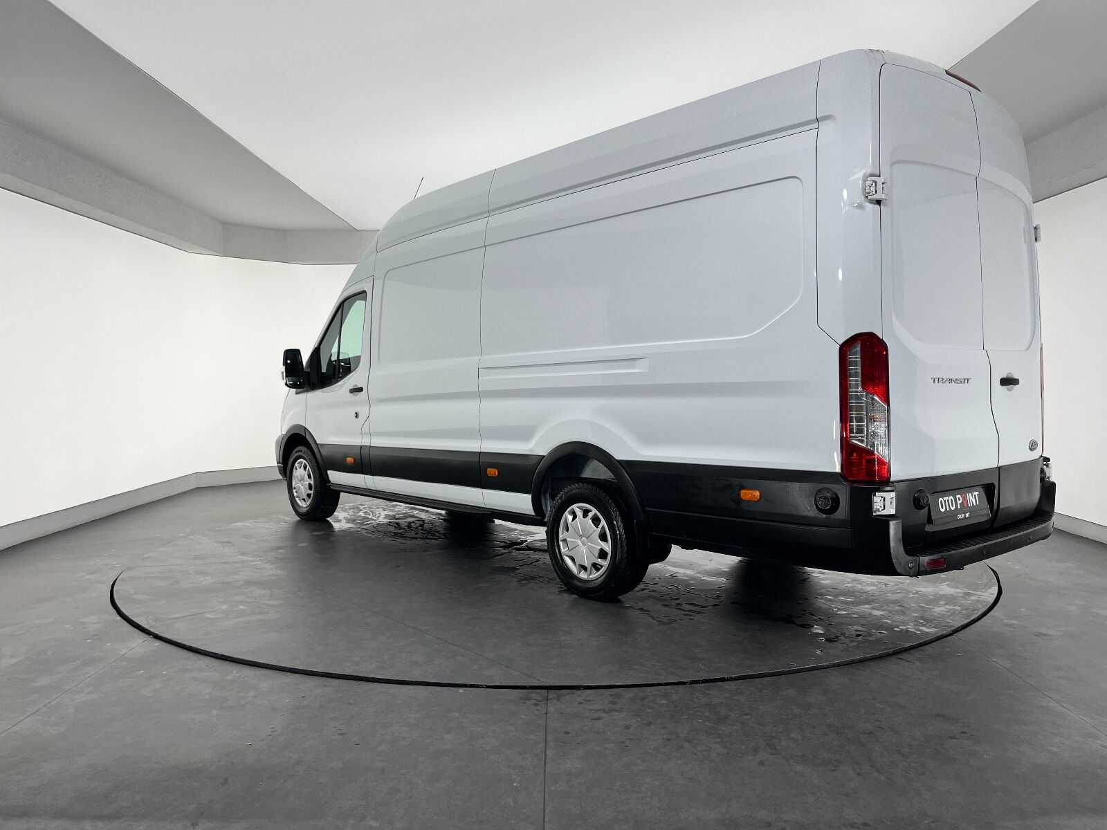 Ford Transit 350 E - 2024 - Detay