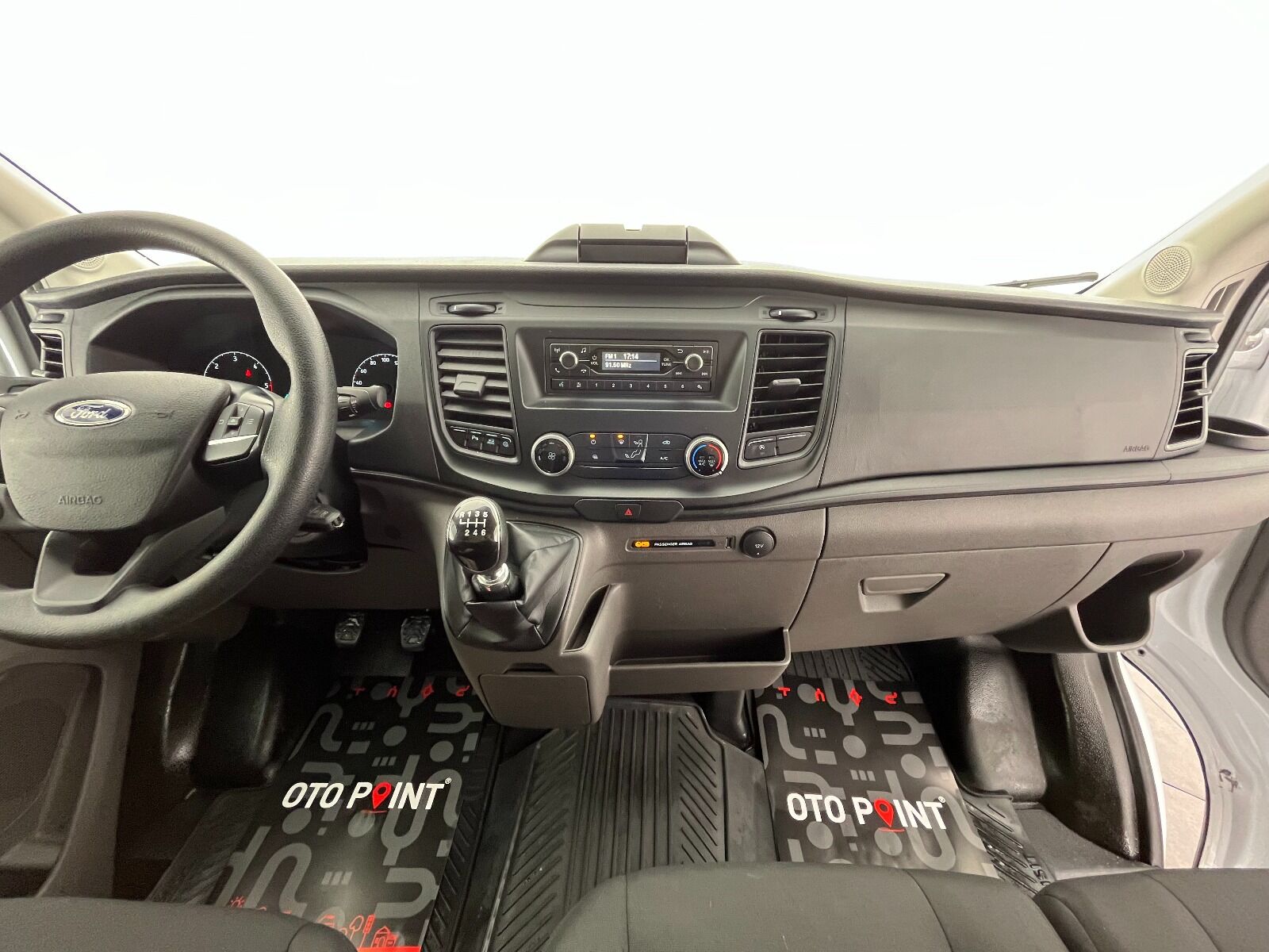 Ford Transit 350 E - 2024 - Detay