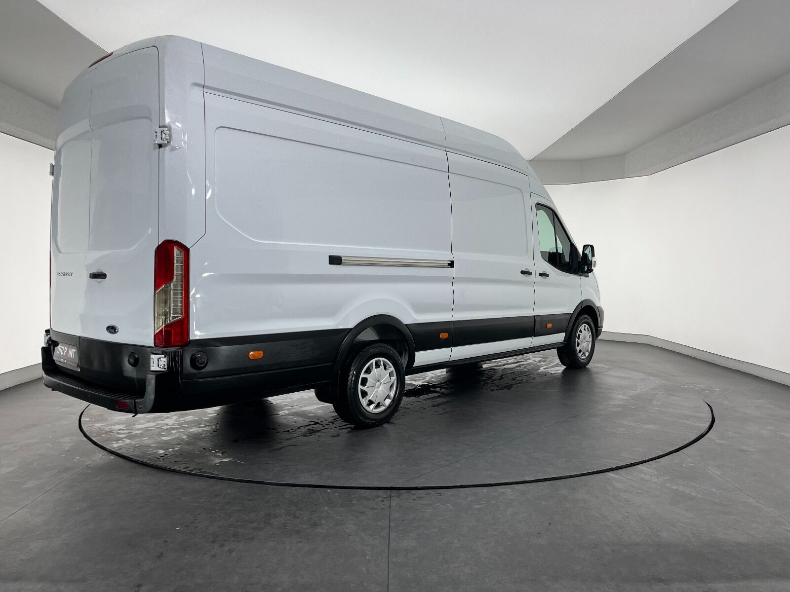 Ford Transit 350 E - 2024 - Detay