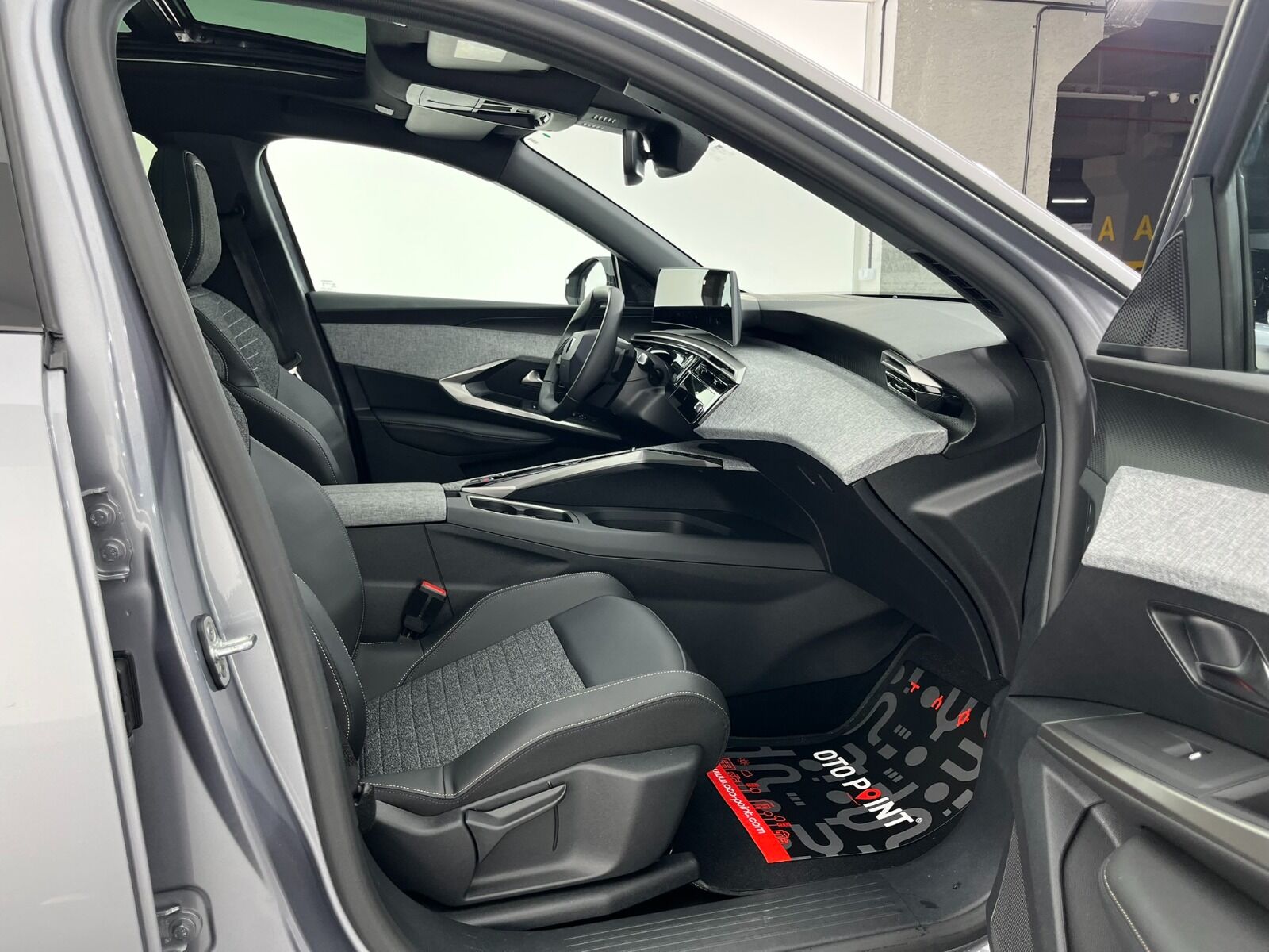 Peugeot 3008 Crossover 1.2 Hybrid Allure eDCS6 - 2025 - Detay