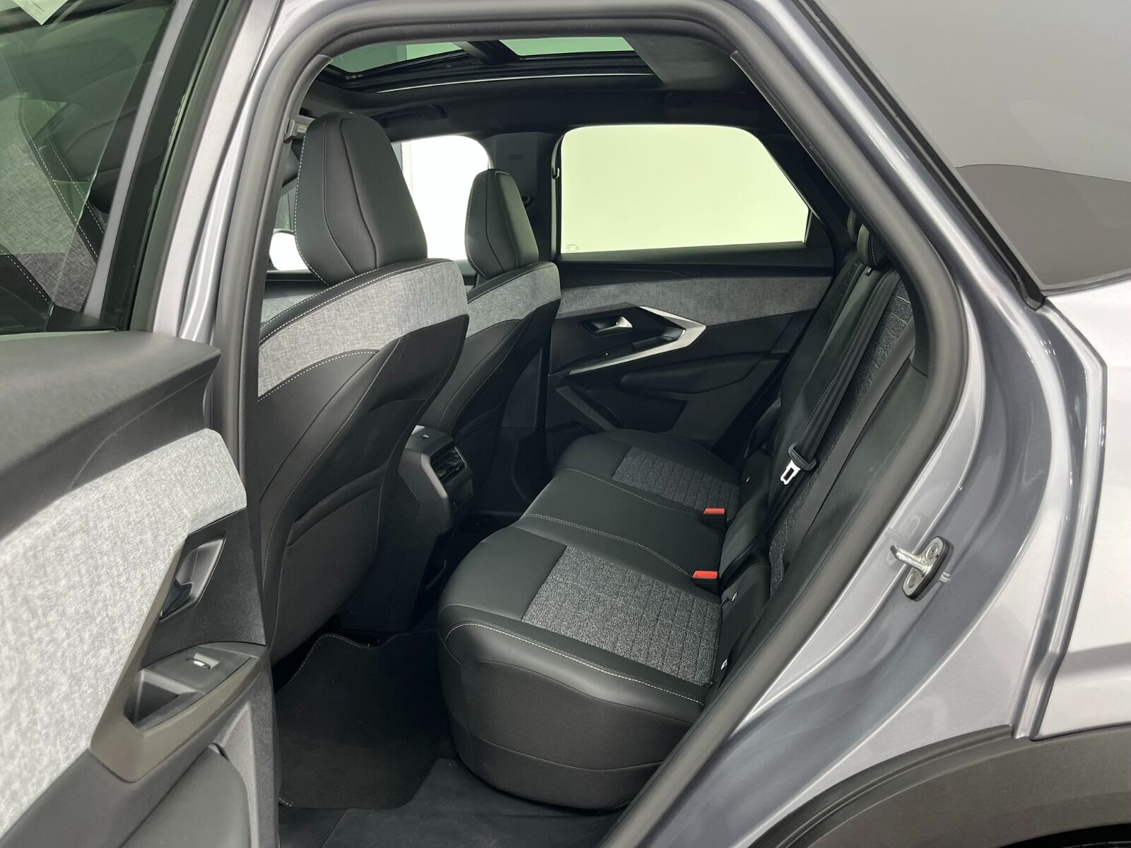 Peugeot 3008 Crossover 1.2 Hybrid Allure eDCS6 - 2025 - Detay