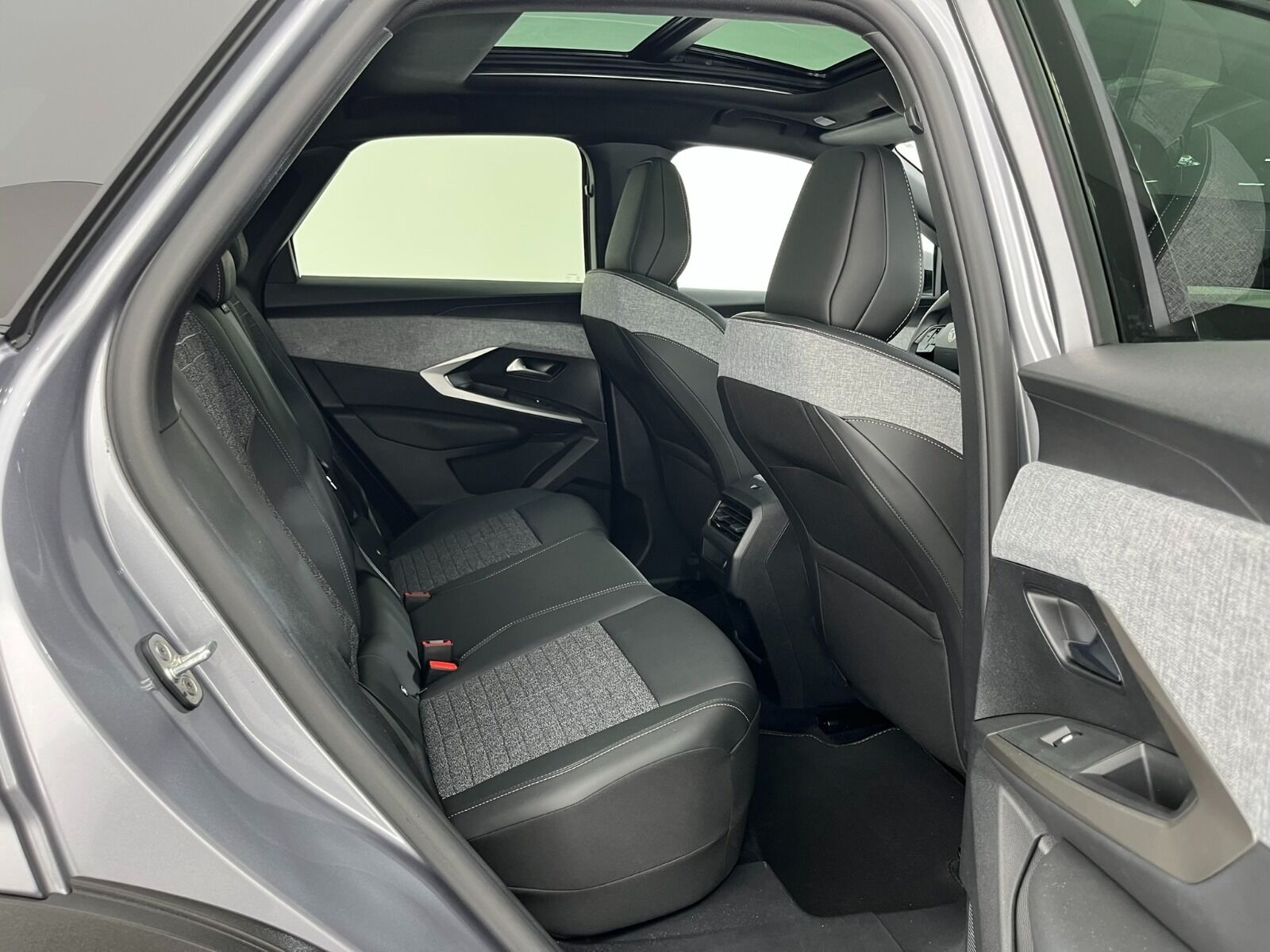 Peugeot 3008 Crossover 1.2 Hybrid Allure eDCS6 - 2025 - Detay