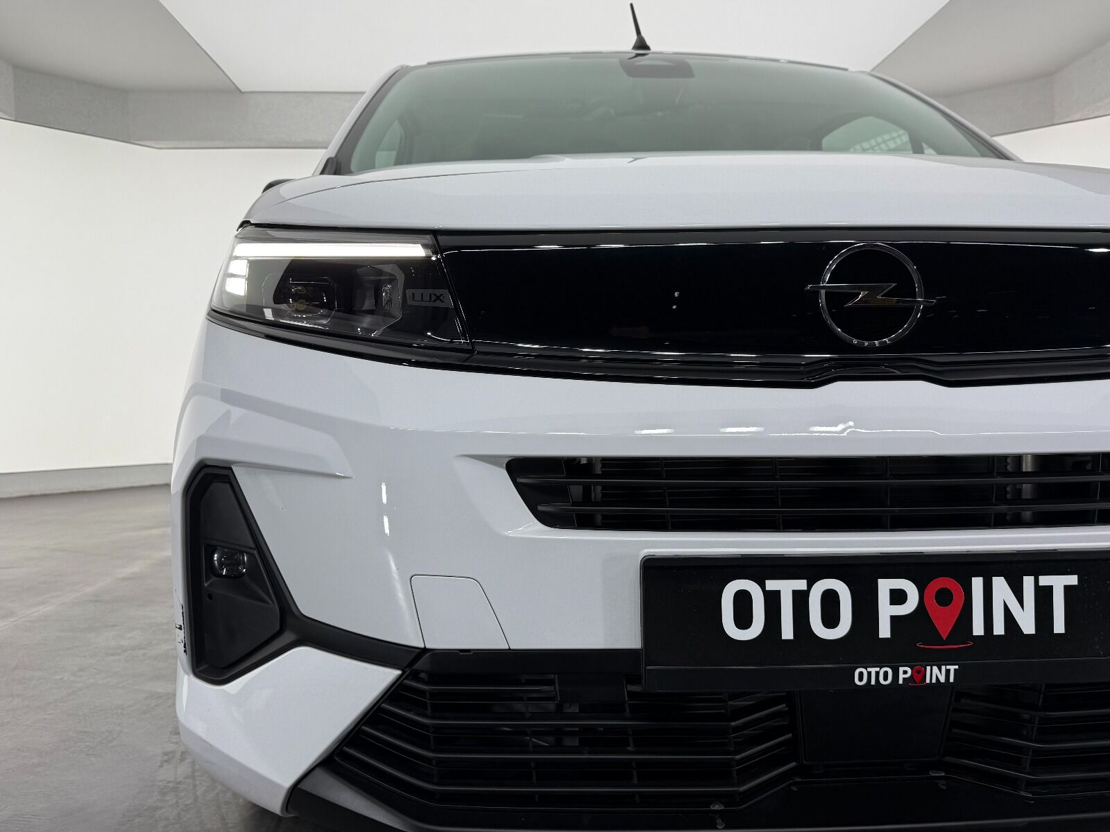 Opel Combo 1.5 D Essential - 2026 - Detay