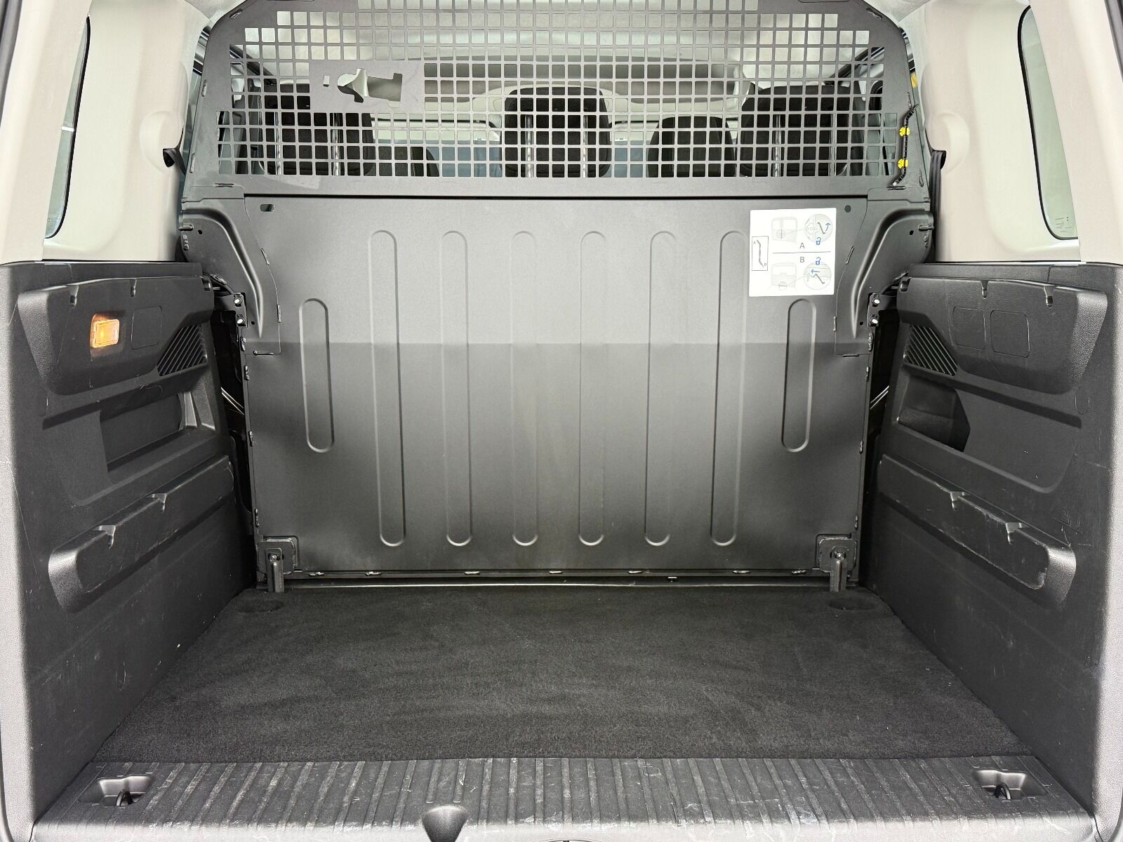 Opel Combo 1.5 D Essential - 2026 - Detay