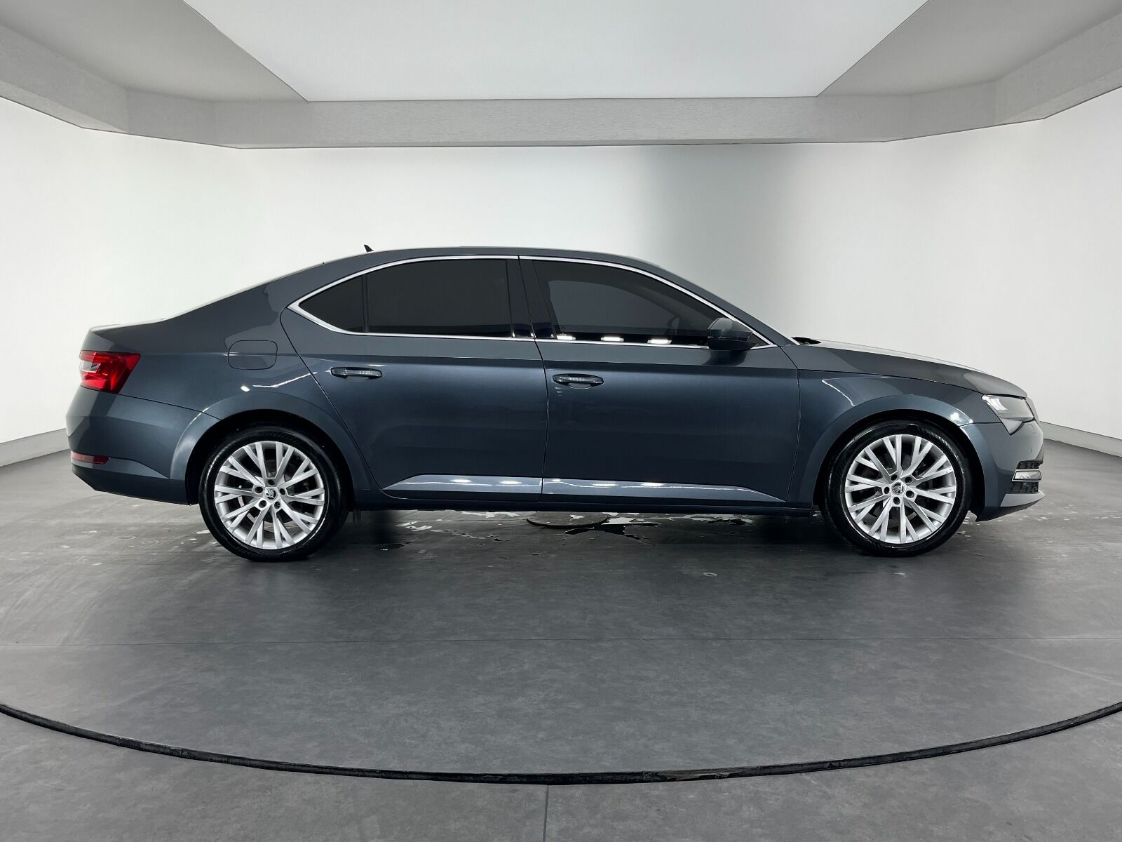 Skoda Superb 1.6 TDI Greentech Prestige DSG - 2020 - Detay