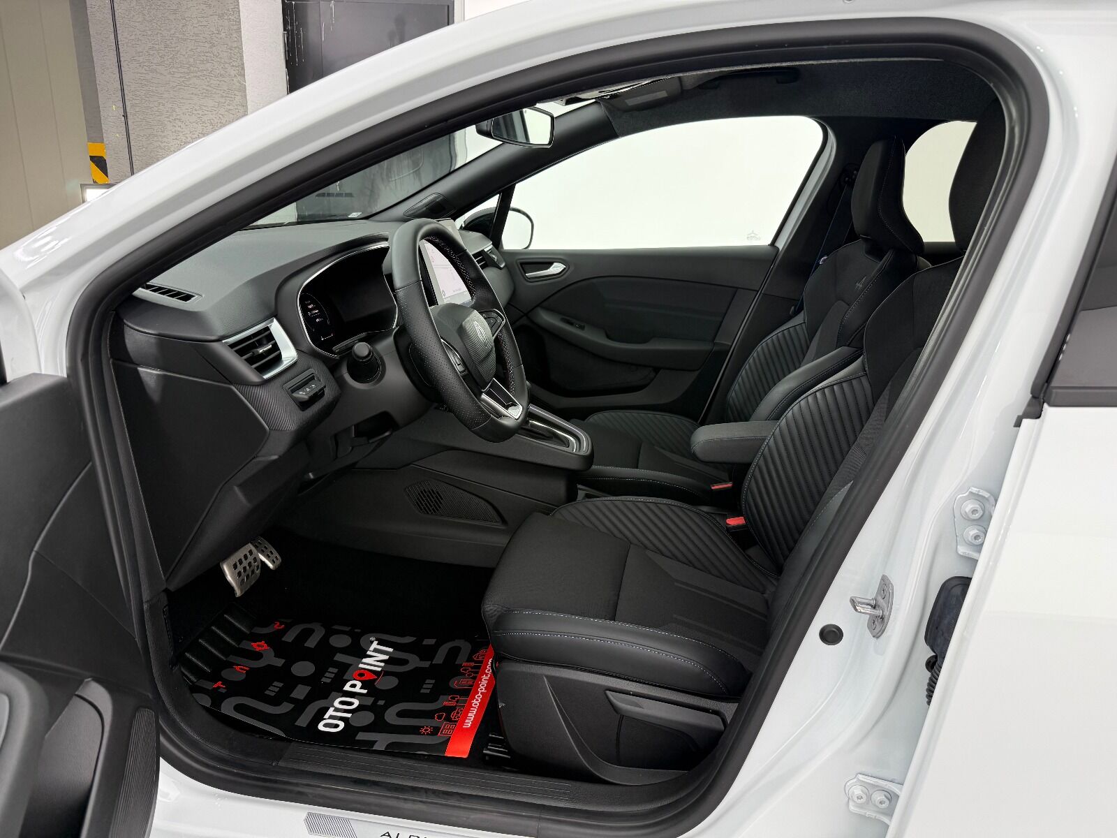 Renault Clio 1.0 TCE Techno Esprit Alpine X-Tronic - 2025 - Detay