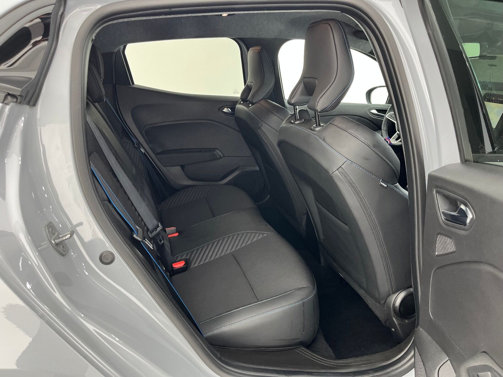 Renault Clio 1.0 TCE Techno Esprit Alpine X-Tronic - 2025 - Detay