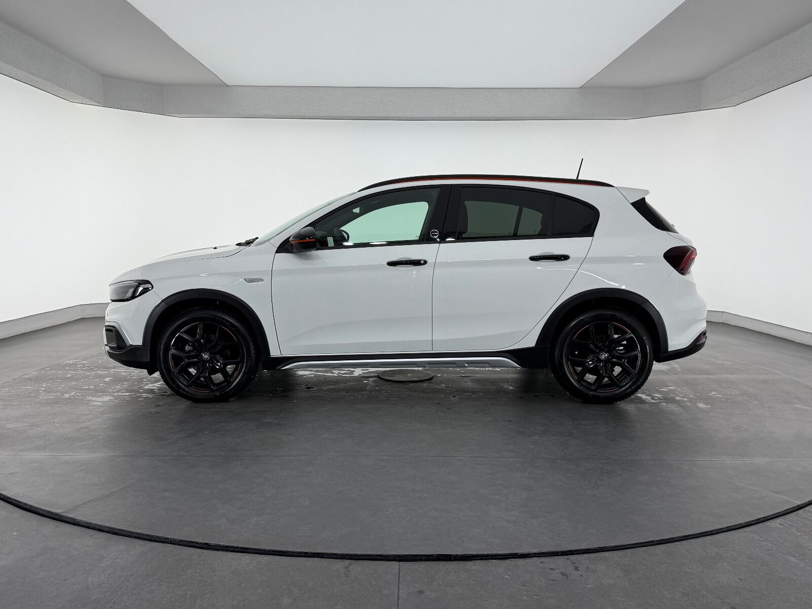 Fiat Egea Cross 1.6 MultiJet Limited GSR DCT TRCN+ - 2026 - Detay