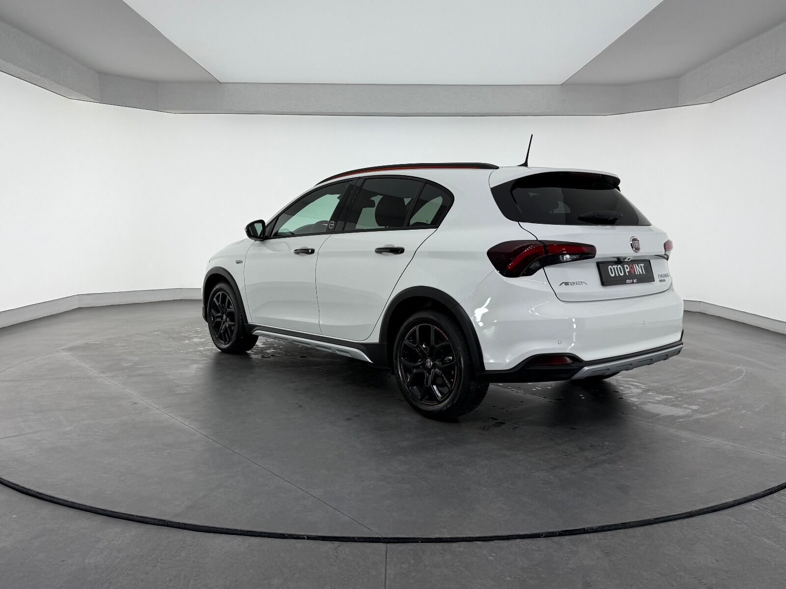 Fiat Egea Cross 1.6 MultiJet Limited GSR DCT TRCN+ - 2026 - Detay