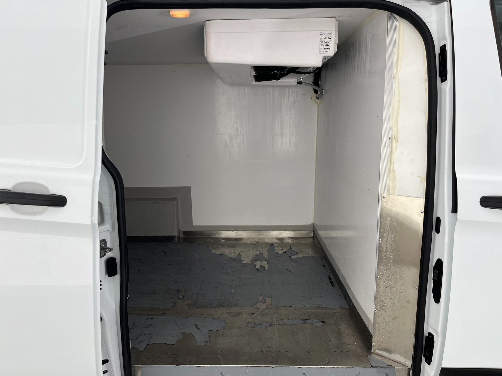 Ford Transit Custom Van 2.0 EcoBlue Upgrade 320 S Trend - 2023 - Detay