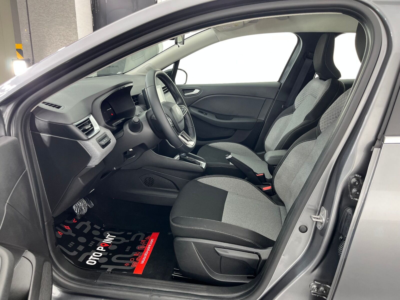 Renault Clio 1.0 TCE Evolution X-Tronic - 2025 - Detay