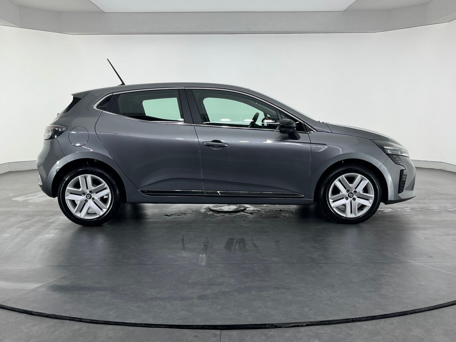 Renault Clio 1.0 TCE Evolution X-Tronic - 2025 - Detay