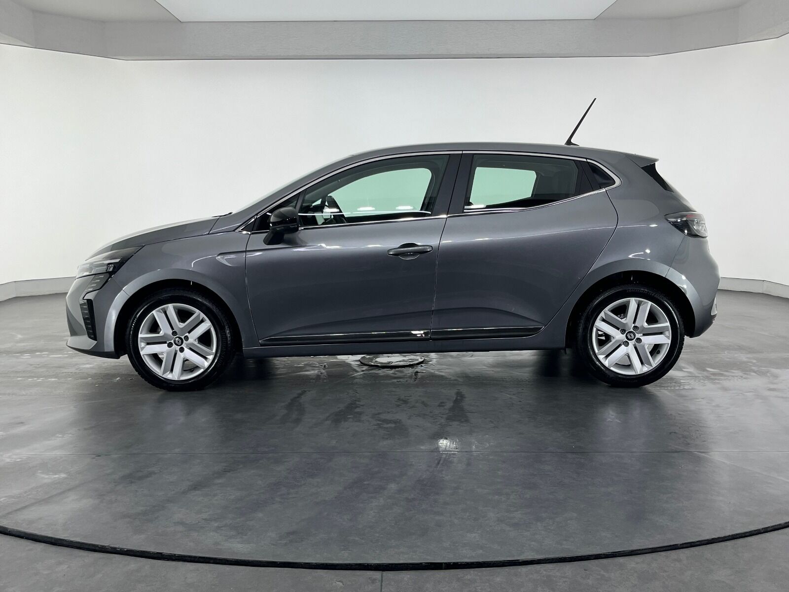 Renault Clio 1.0 TCE Evolution X-Tronic - 2025 - Detay