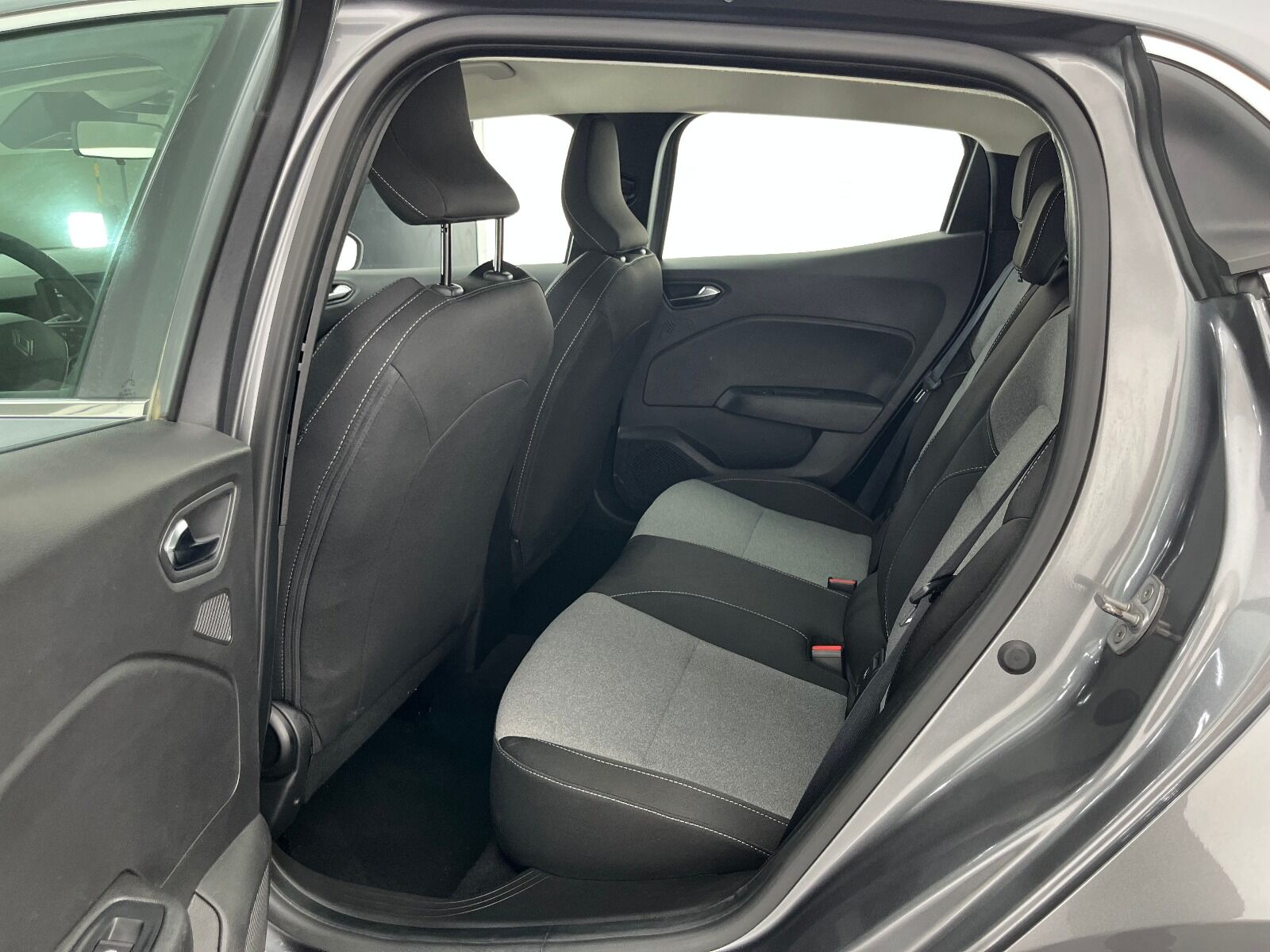 Renault Clio 1.0 TCE Evolution X-Tronic - 2025 - Detay