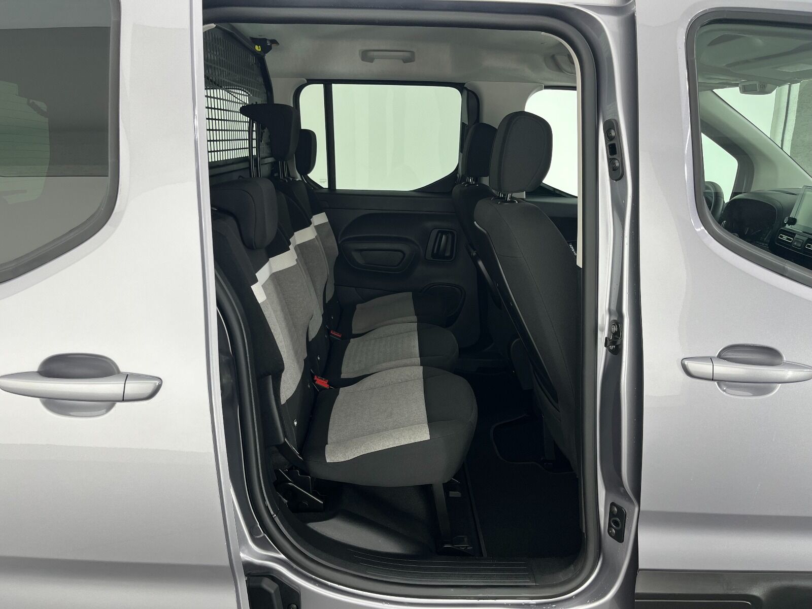 Citroen Berlingo 1.5 BlueHDI Feel Stil EAT8 - 2022 - Detay