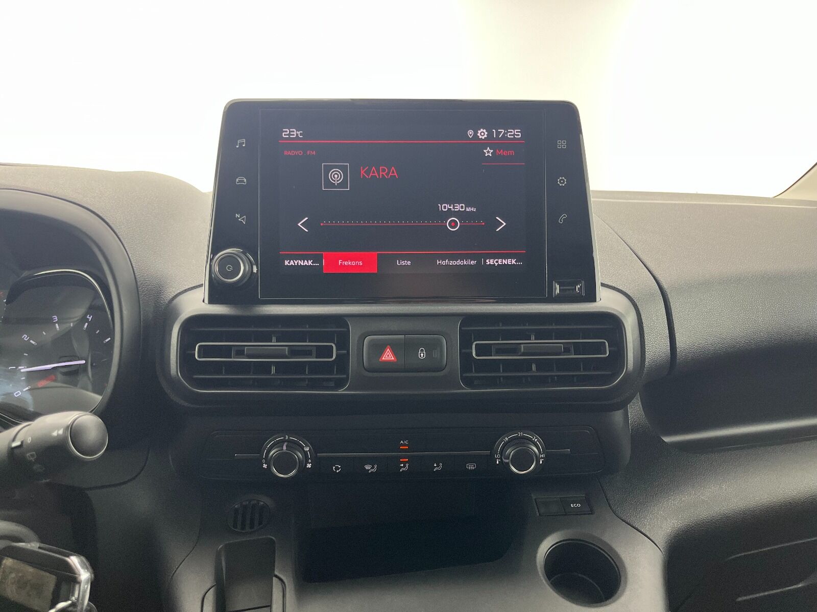 Citroen Berlingo 1.5 BlueHDI Feel Stil EAT8 - 2022 - Detay