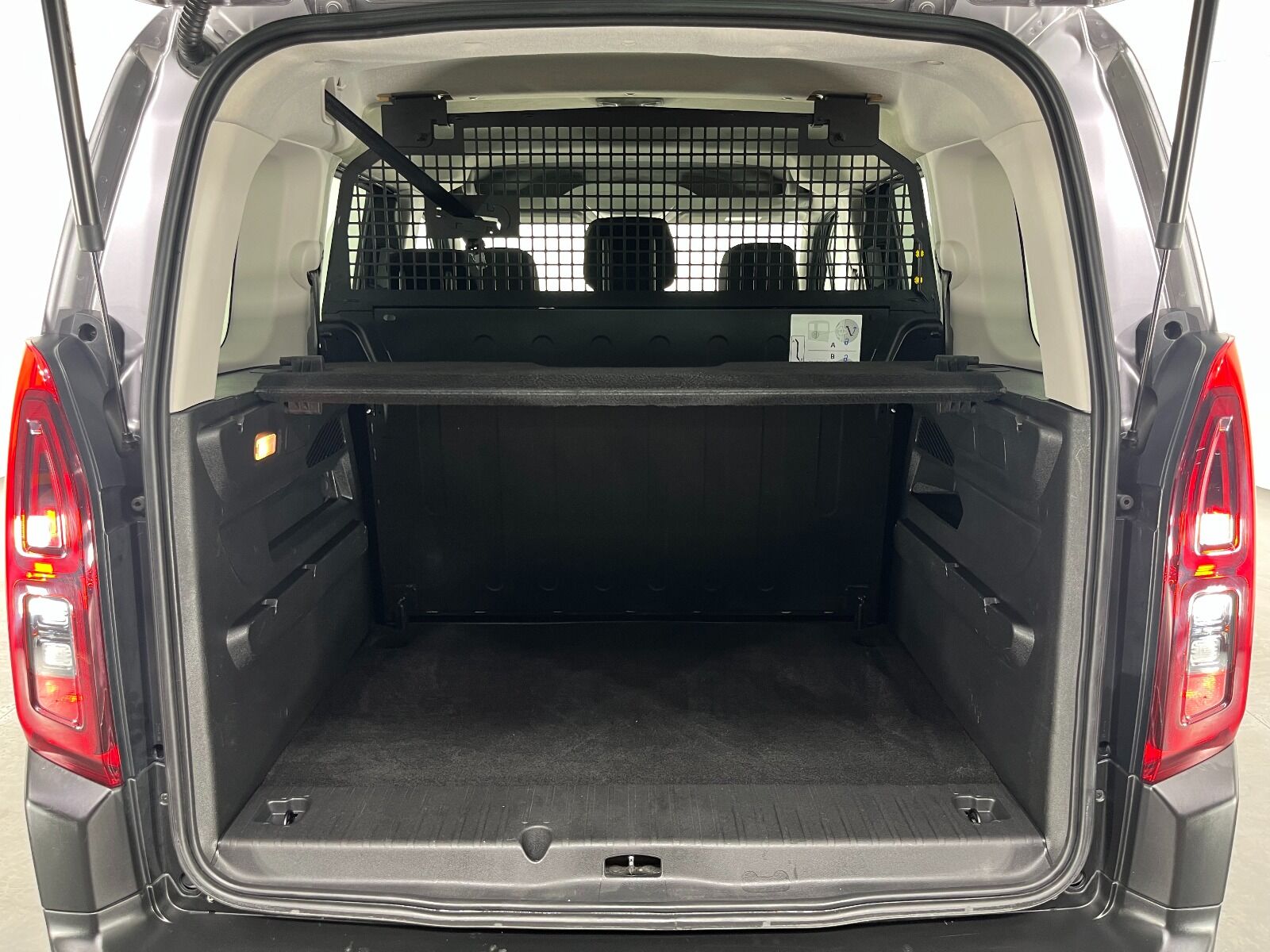 Citroen Berlingo 1.5 BlueHDI Feel Stil EAT8 - 2022 - Detay