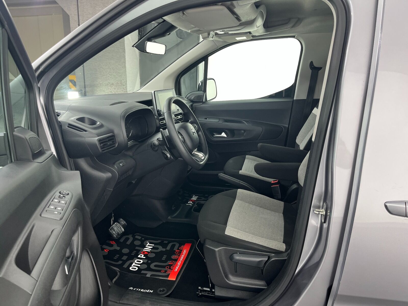 Citroen Berlingo 1.5 BlueHDI Feel Stil EAT8 - 2022 - Detay
