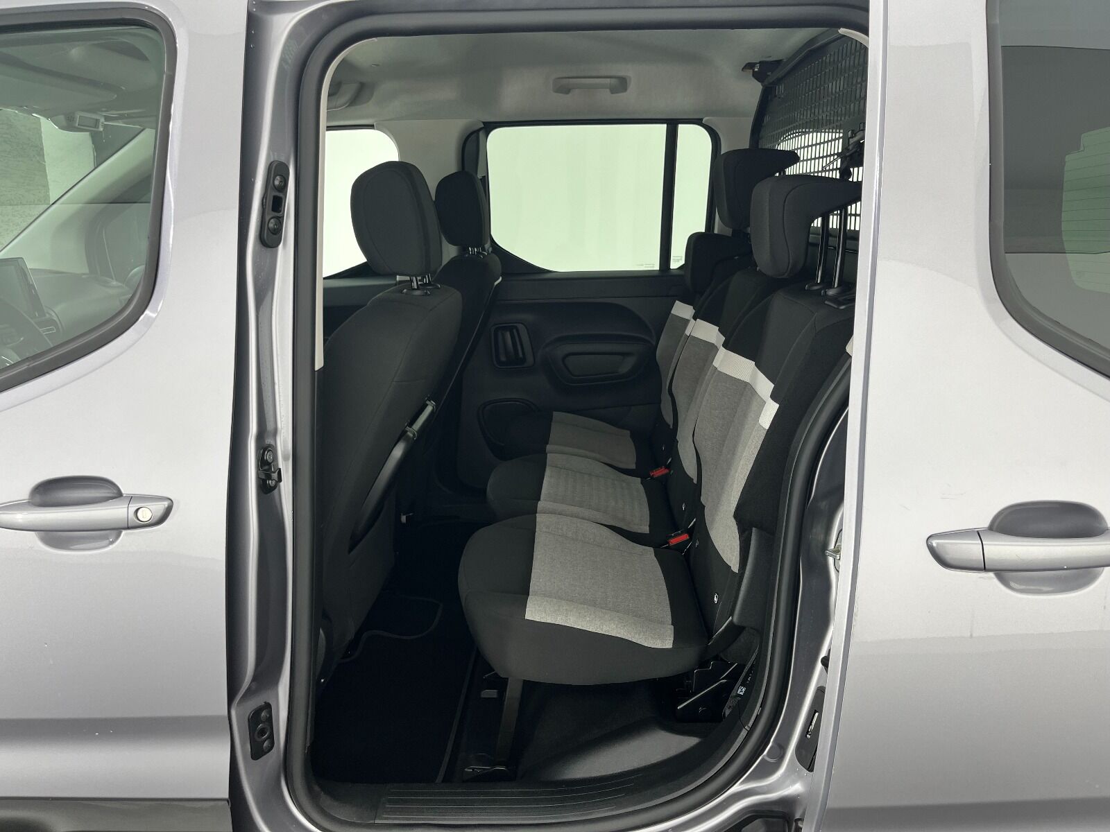 Citroen Berlingo 1.5 BlueHDI Feel Stil EAT8 - 2022 - Detay