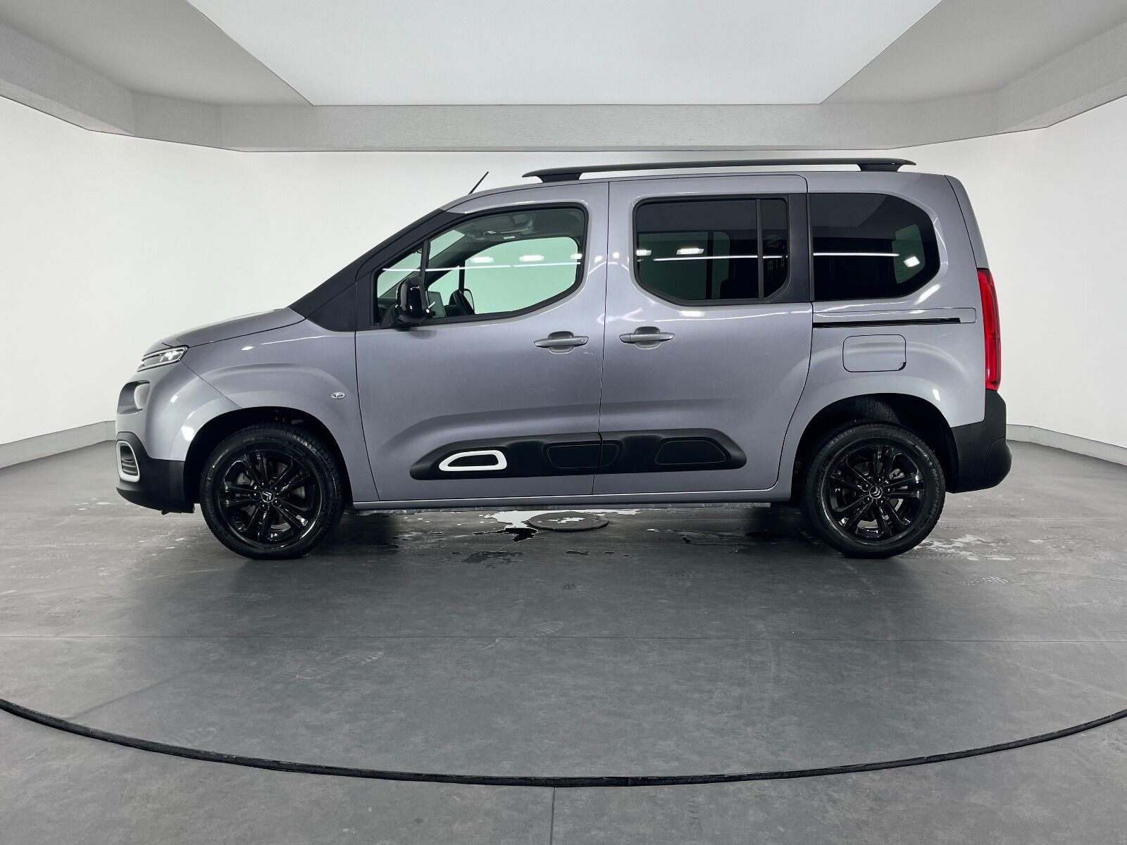 Citroen Berlingo 1.5 BlueHDI Feel Stil EAT8 - 2022 - Detay