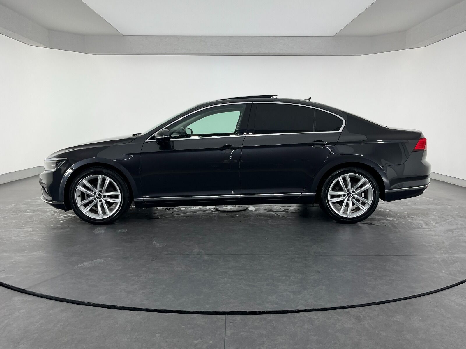 Volkswagen Passat Sedan 1.5 TSI ACT Elegance DSG - 2022 - Detay