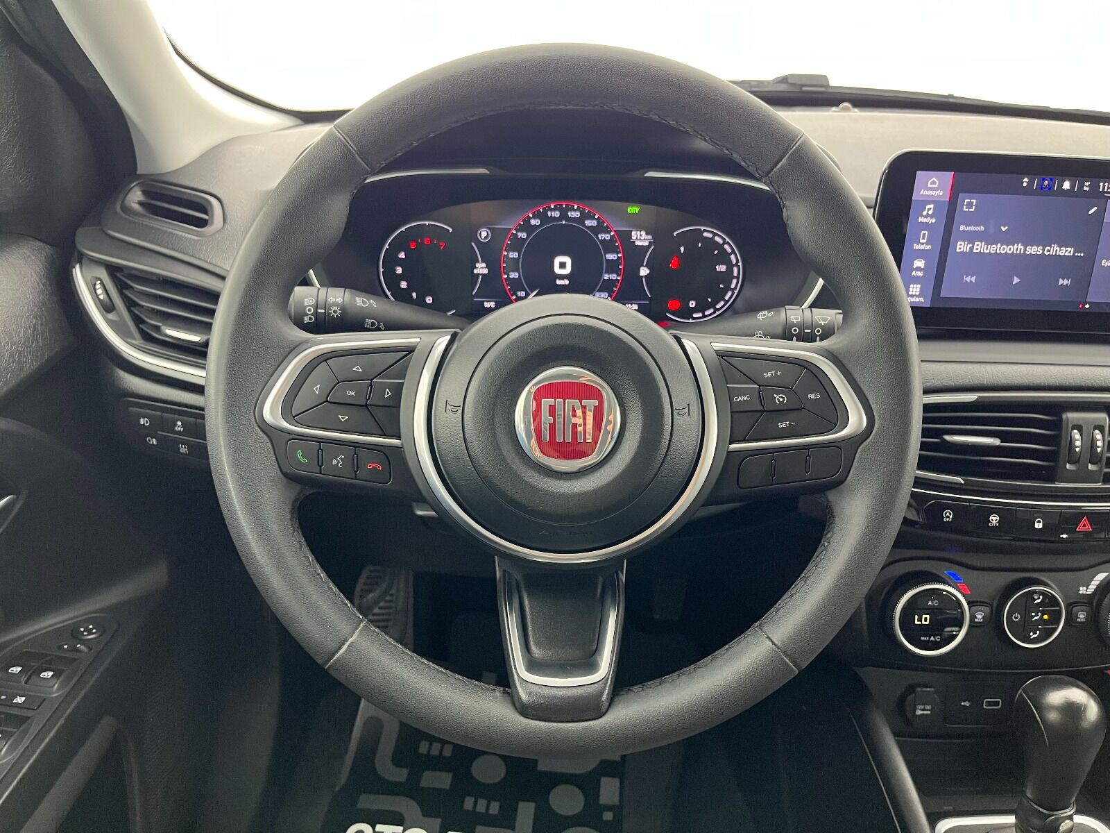 Fiat Egea Cross 1.6 MultiJet Lounge DCT - 2023 - Detay