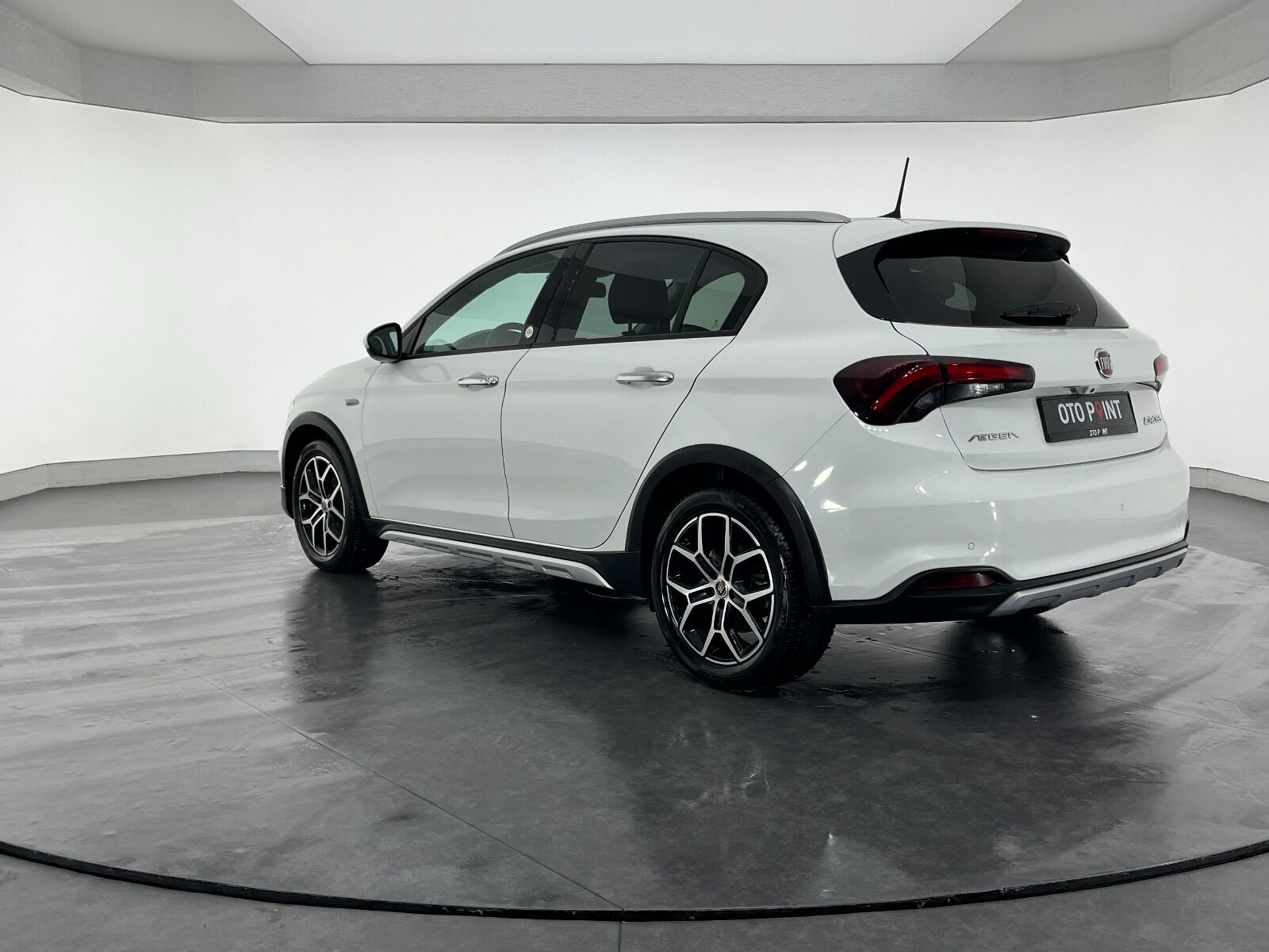 Fiat Egea Cross 1.6 MultiJet Lounge DCT - 2023 - Detay