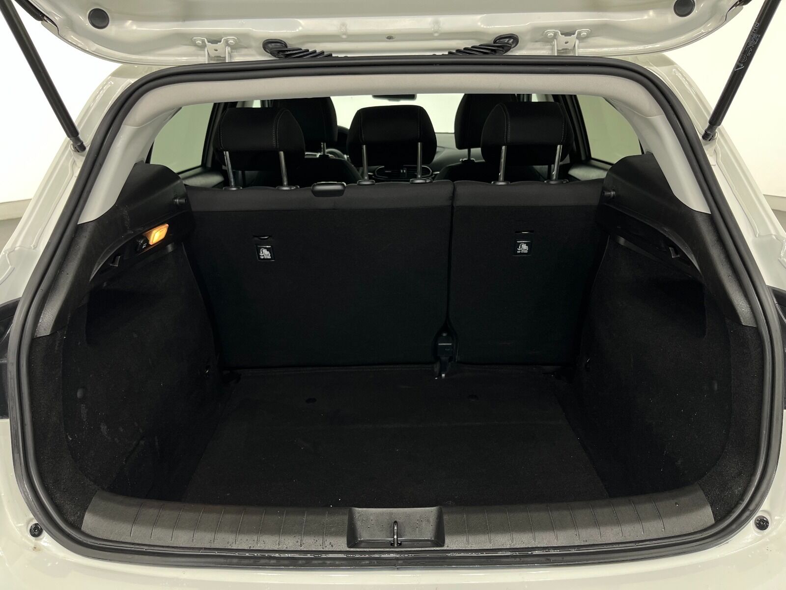 Fiat Egea Cross 1.6 MultiJet Lounge DCT - 2023 - Detay