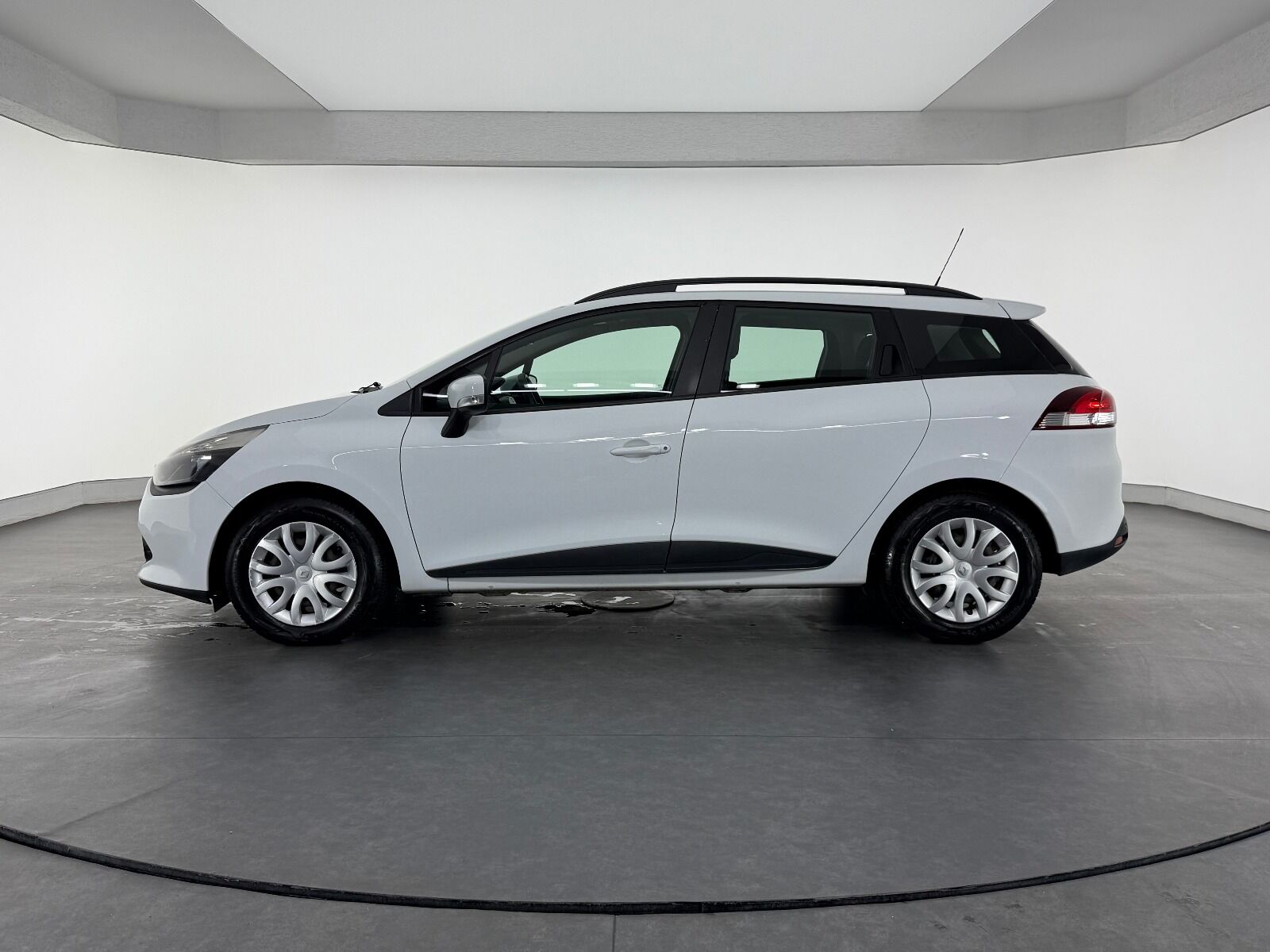Renault Clio Sport Tourer 1.5 DCI Joy - 2015 - Detay