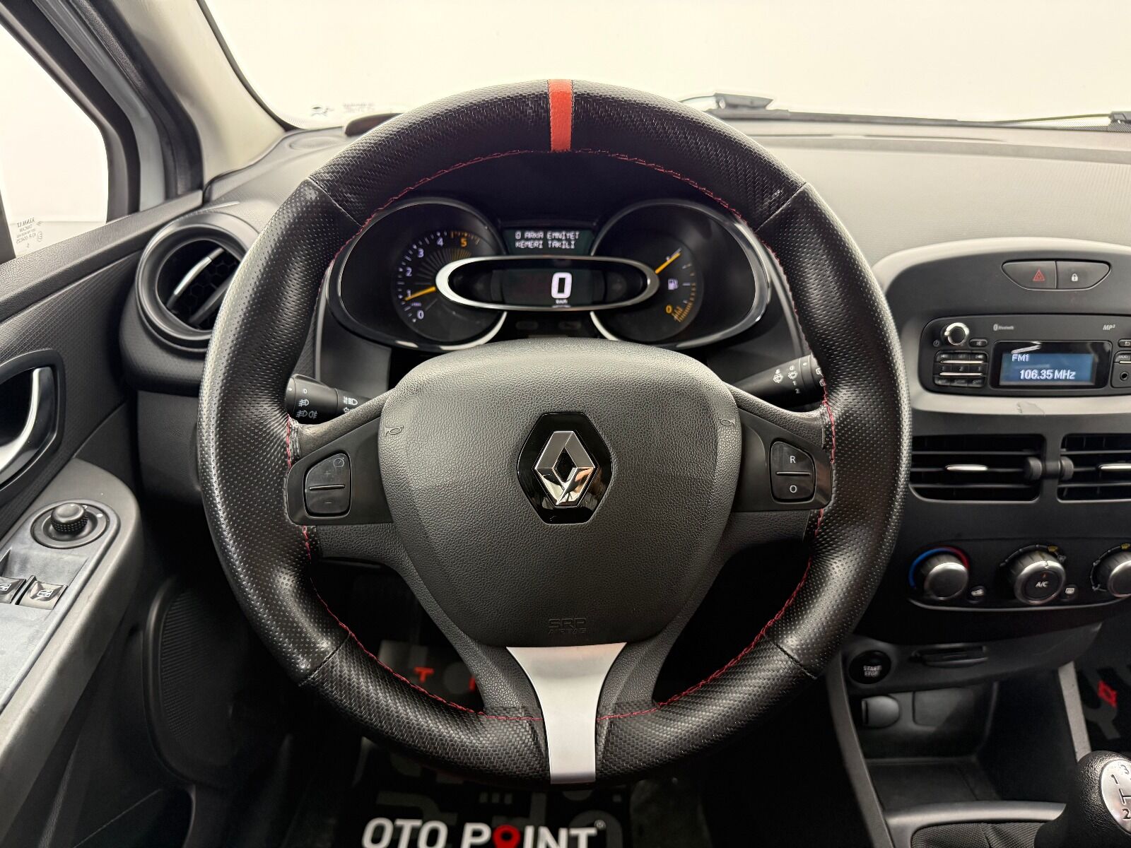 Renault Clio Sport Tourer 1.5 DCI Joy - 2015 - Detay