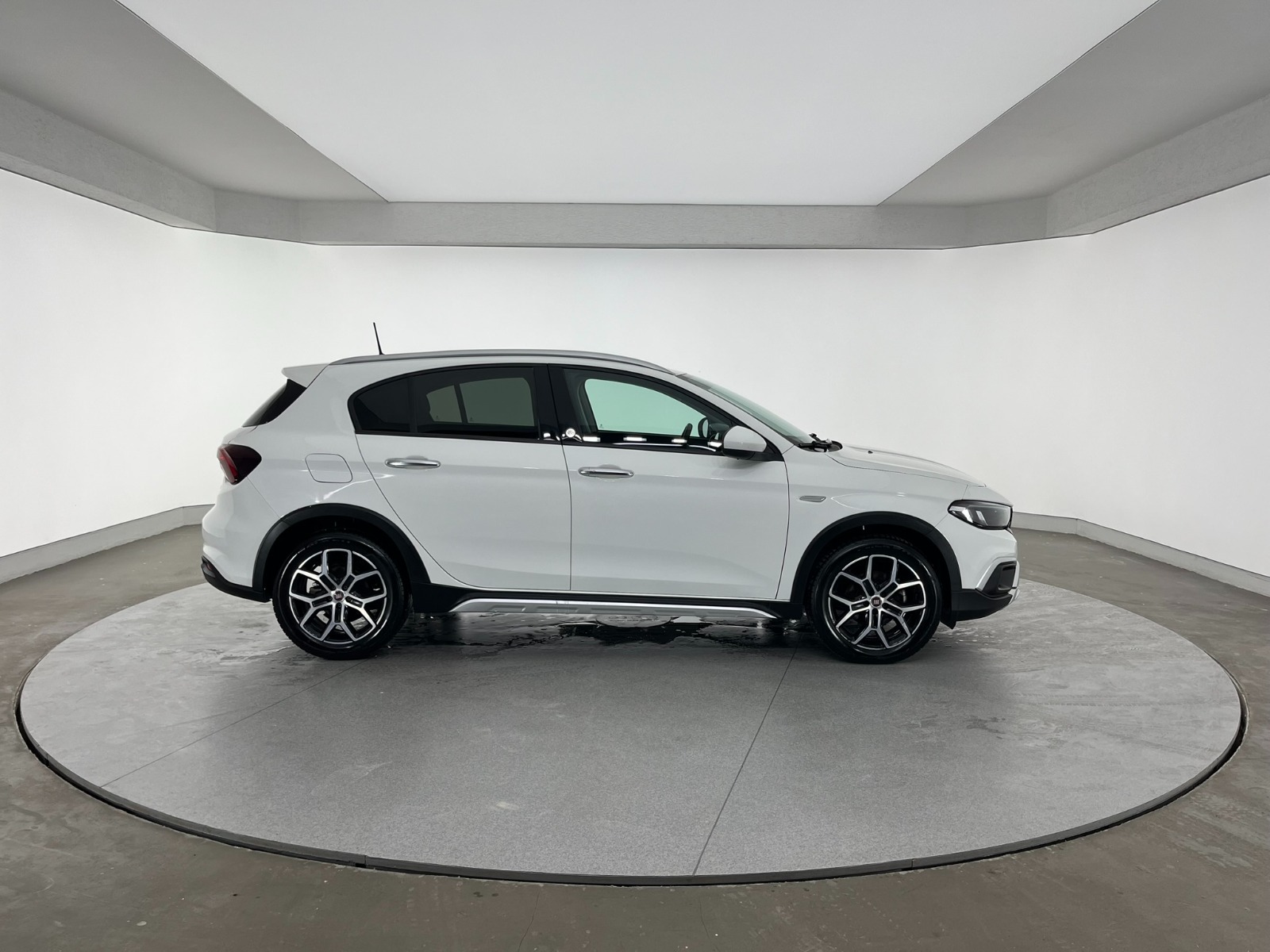 Fiat Egea Cross 1.6 MultiJet Lounge DCT - 2023 - Detay