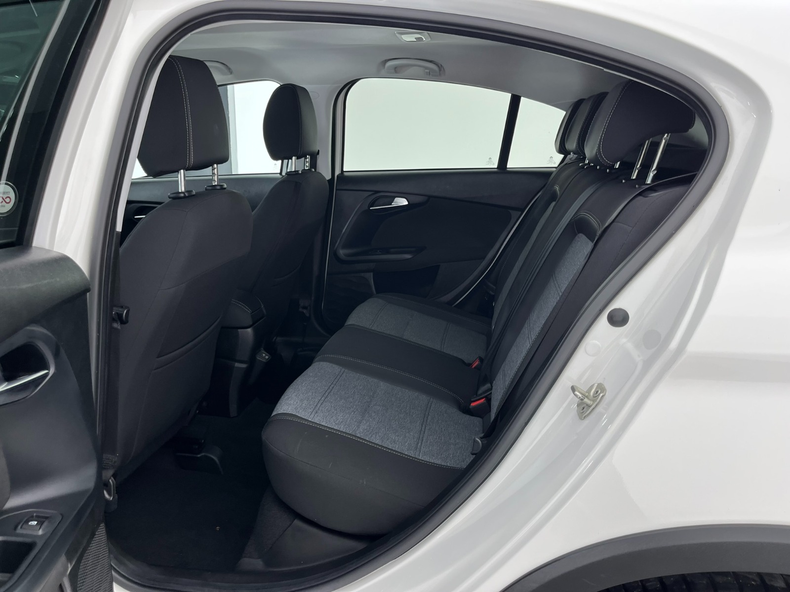 Fiat Egea Cross 1.6 MultiJet Lounge DCT - 2023 - Detay