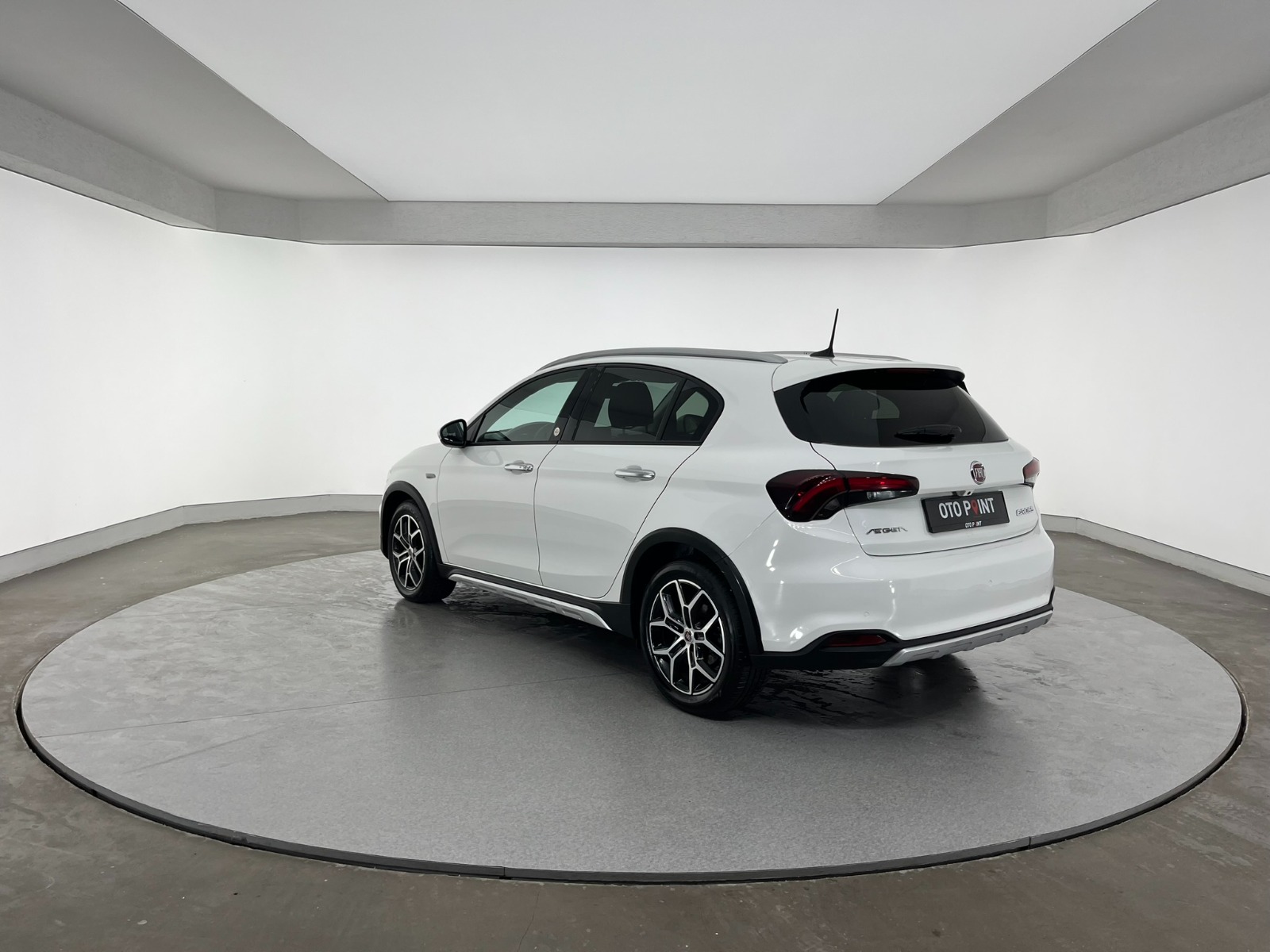 Fiat Egea Cross 1.6 MultiJet Lounge DCT - 2023 - Detay