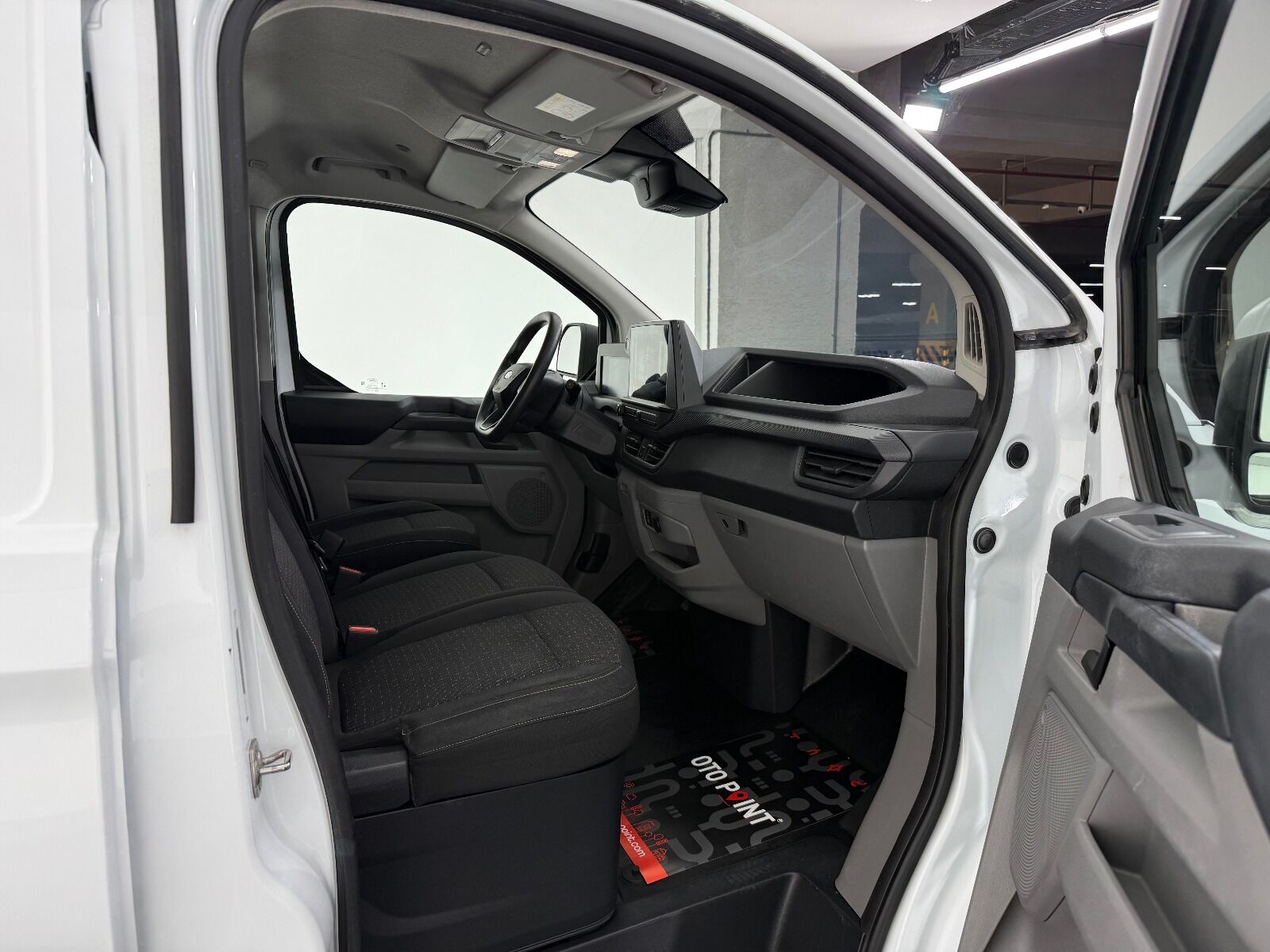Ford Transit Custom Van 2.0 EcoBlue Upgrade 320 S Deluxe Otomatik - 2023 - Detay