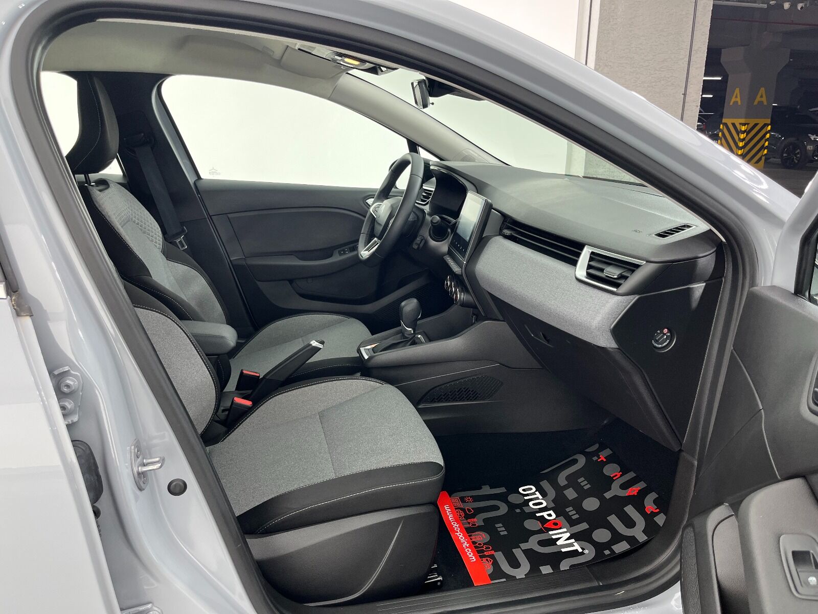 Renault Clio 1.0 TCE Evolution X-Tronic - 2025 - Detay