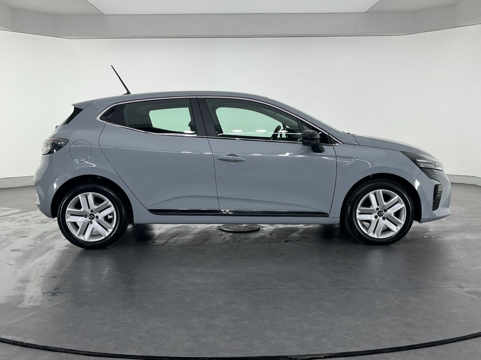 Renault Clio 1.0 TCE Evolution X-Tronic - 2025 - Detay